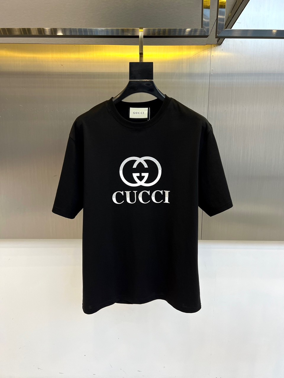 シンプル お洒落 ロゴ 半袖Tシャツ グッチ Tシャツ 偽物 クルーネック ブラック-0