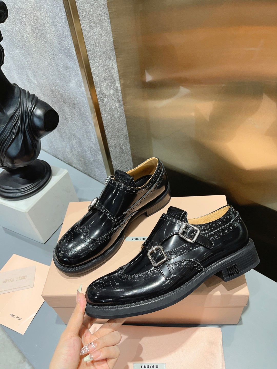 MiuMiu×Churchs 新作 ミュウミュウ シューズ コピー レディース レザー ブラック-2