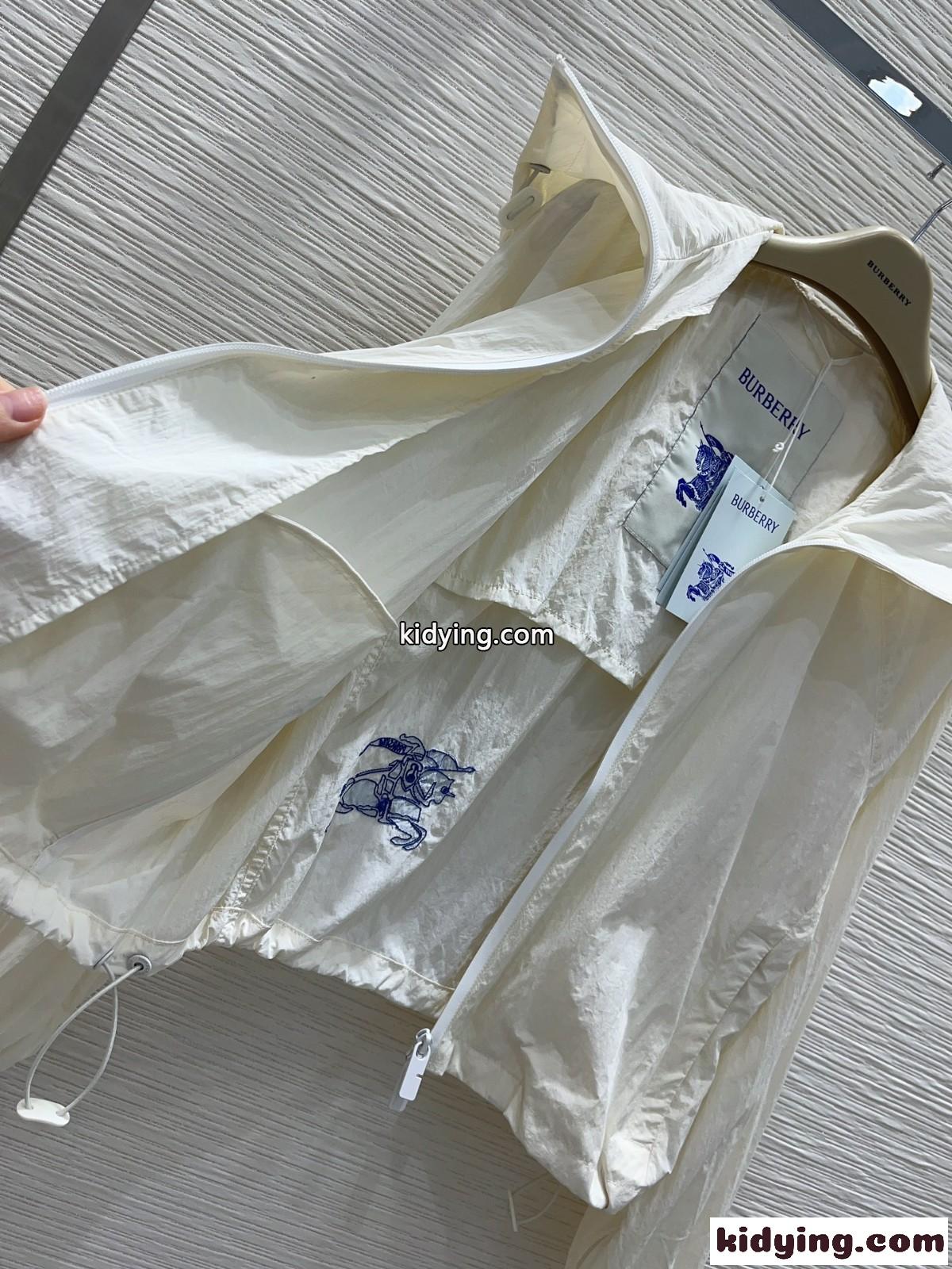 クロップド フード付きジャケット バーバリー ジャケット コピー ベージュ-3