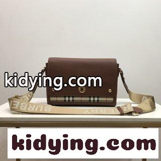 バーバリー バッグ 一覧 コピー 装飾ブランドのファッションショーのHorseferryプリントには 美しいロゴの刻まれたボタンがついています-0