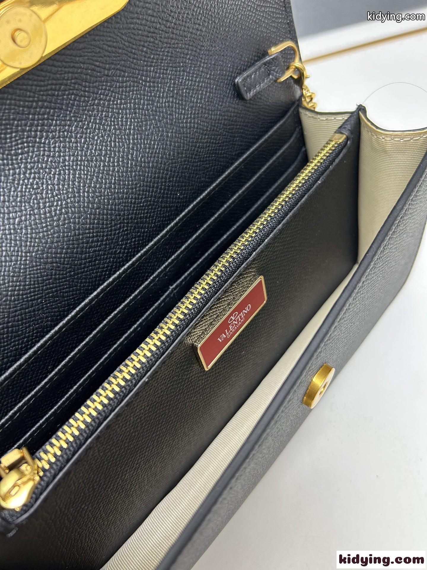 Vロゴ シグネチャー チェーンウォレット ヴァレンティノ バッグ コピー ブラック-4