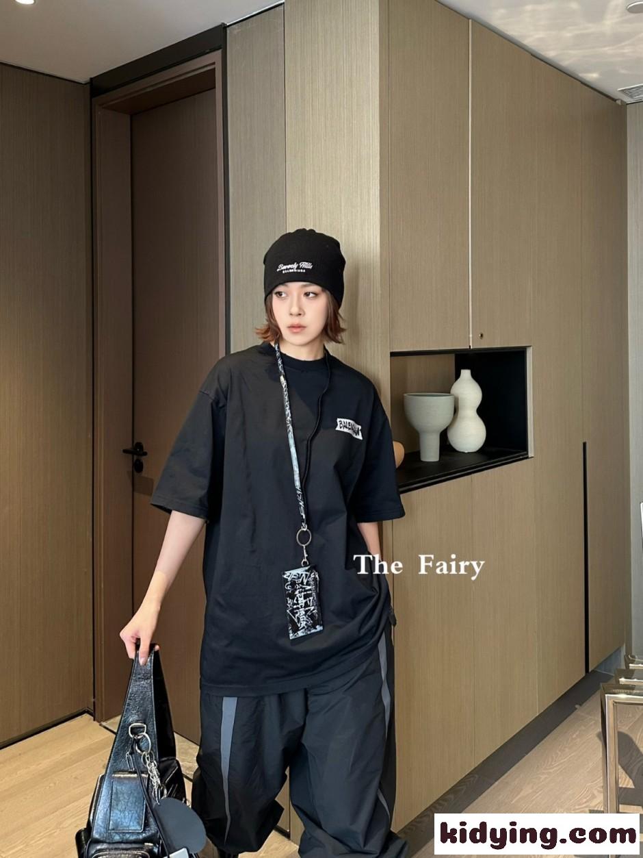 ロゴプリント オーバーサイズ 半袖Tシャツ バレンシアガ Tシャツ コピー ブラック-4