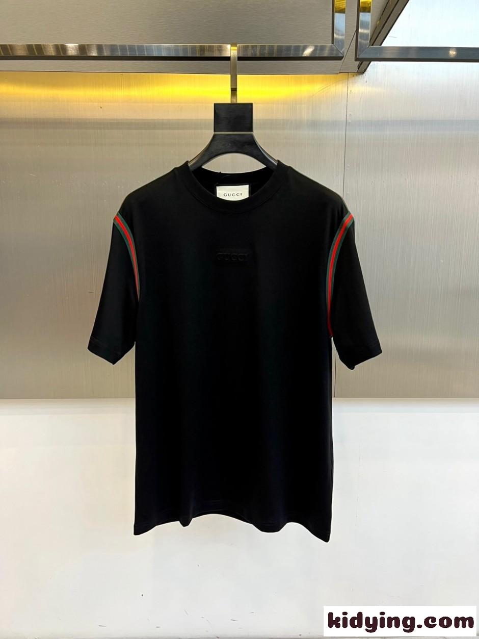 グッチ Tシャツ 偽物 おしゃれ 合わせやすい クルーネック 半袖Tシャツ ブラック-0