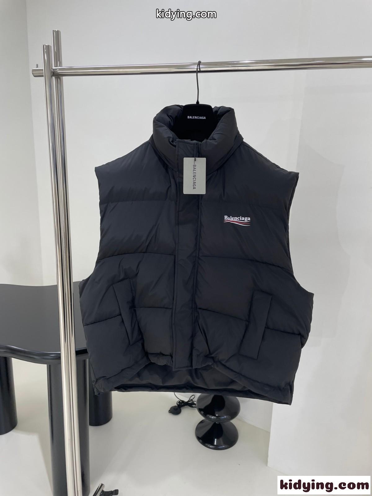 POLITICAL CAMPAIGN COCOON PUFFER ジレ バレンシアガ ダウンジャケット コピー-0