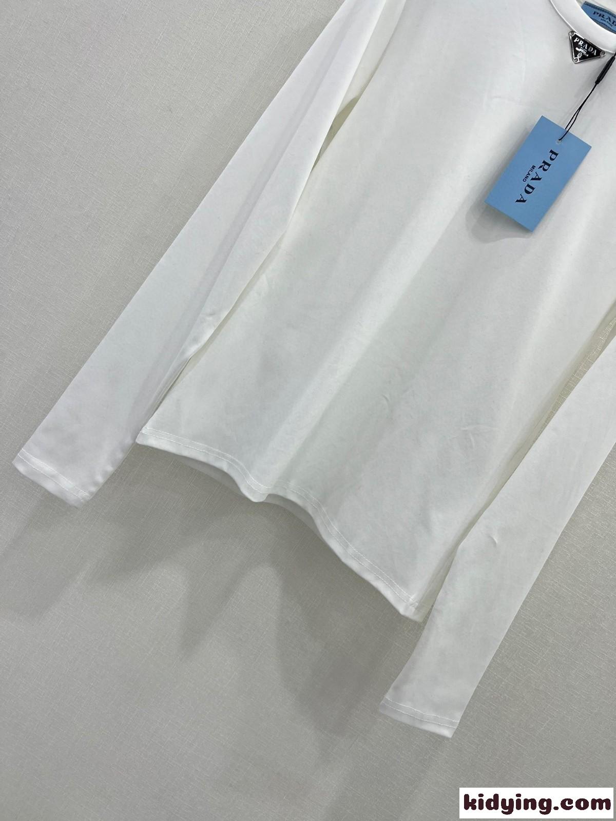 シンプル 合わせやすい クルーネック コットンTシャツ プラダ Tシャツ コピー ホワイト-3