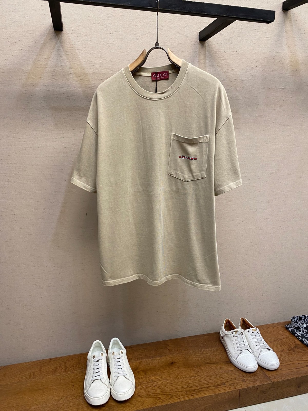 カジュアル 合わせやすい クルーネック 半袖Tシャツ グッチ Tシャツ 偽物 トップス-1