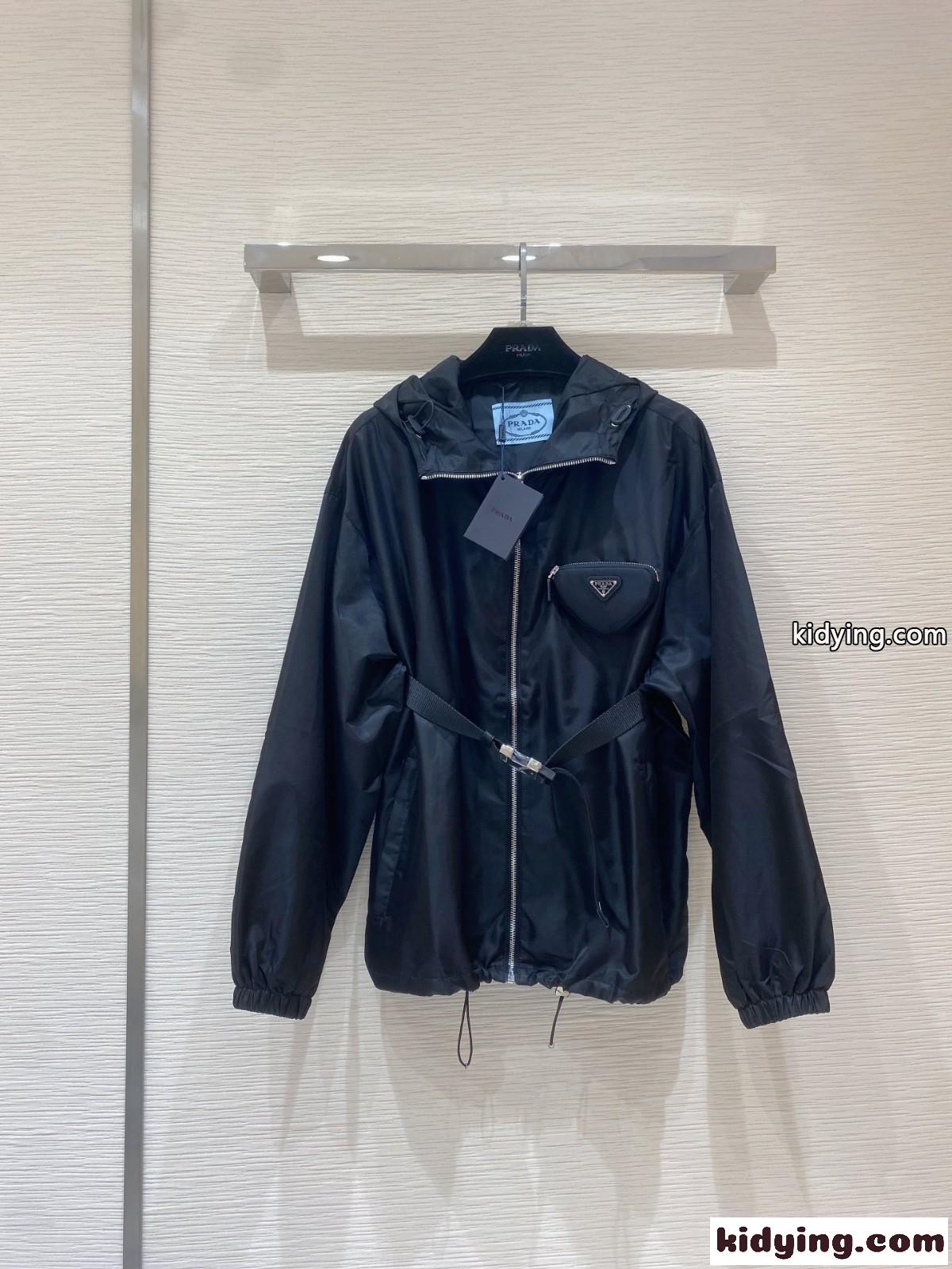定番 軽量 カジュアル ベルト付 フード付 プラダ ジャケット コピー ロゴ ブルゾン-1