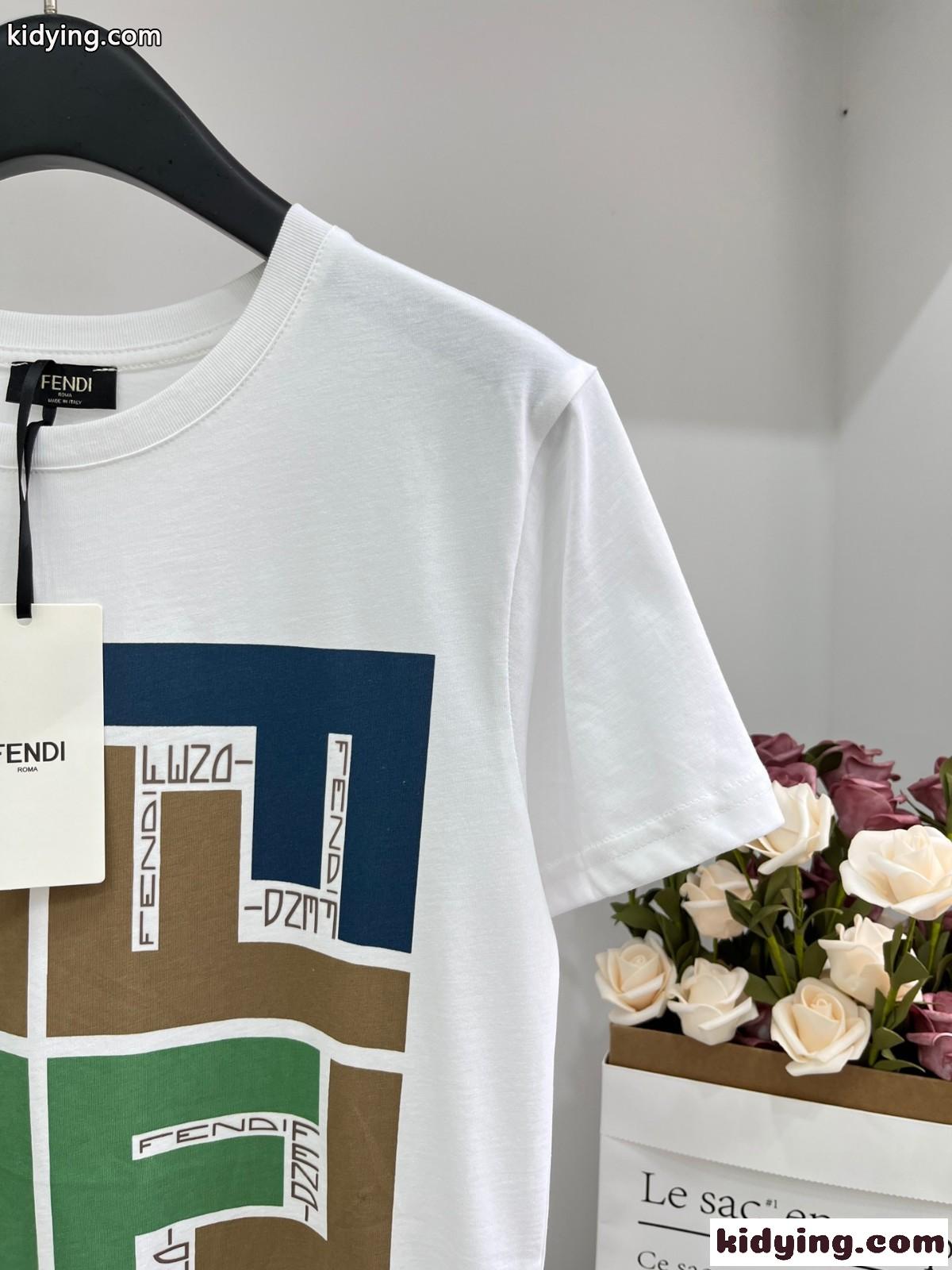 フェンディ Tシャツ コピー 定番 プリント クルーネック 半袖Tシャツ-4