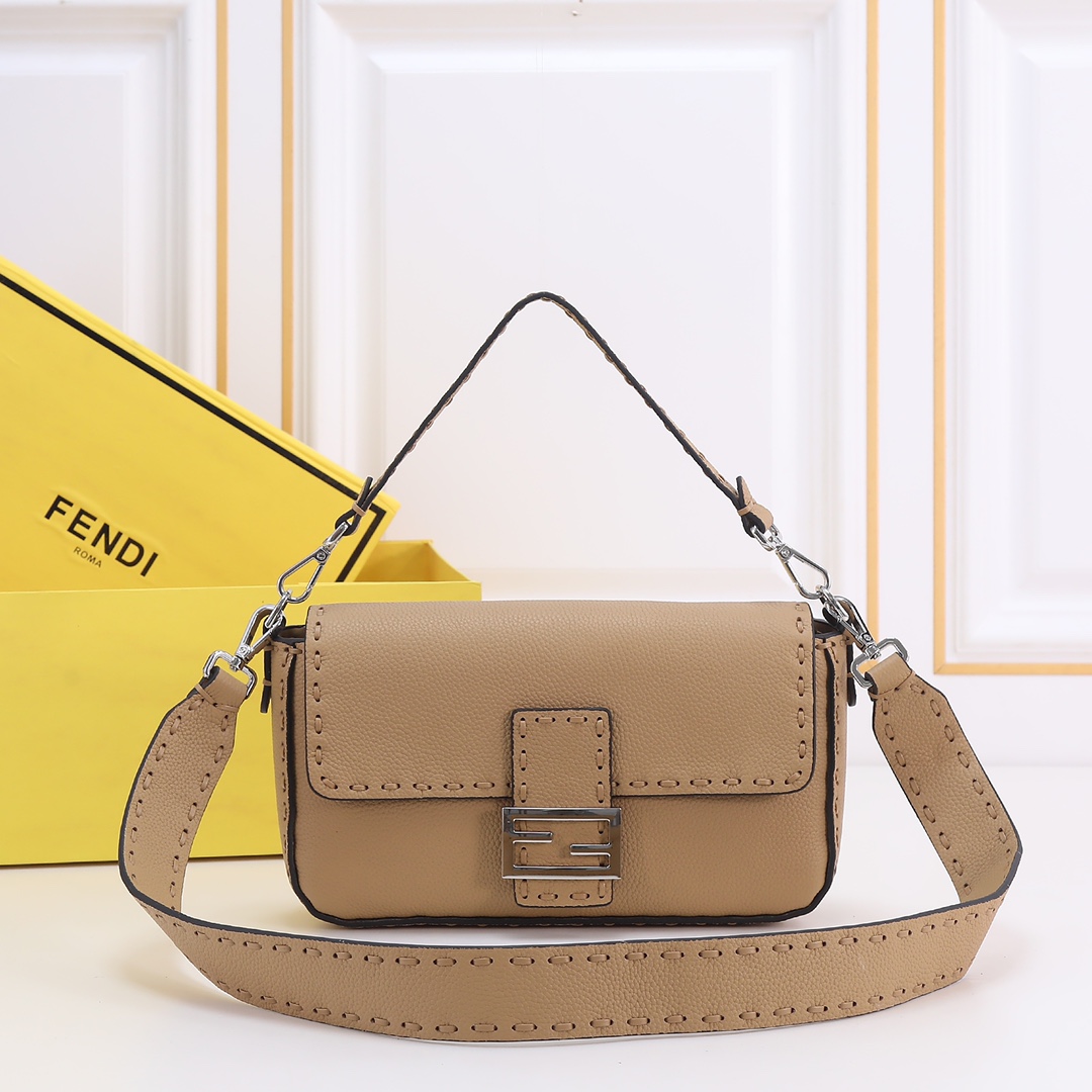 定番 人気 FENDI フェンディ ハンドステッチ ミディアム バゲットバッグ コピー-0