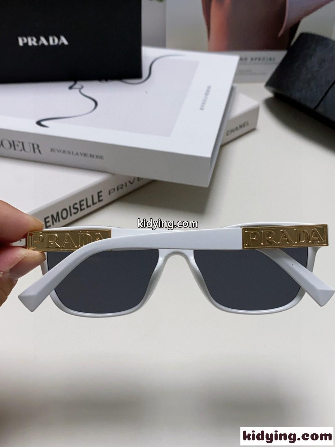 洗練された 上品 ロゴ入り アイウェア プラダ サングラス 偽物 ホワイト-3