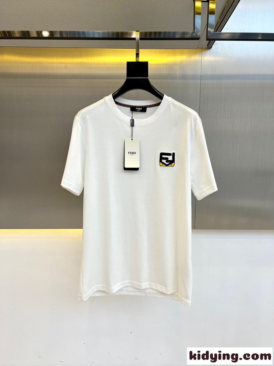 シンプル ロゴ刺繍 クルーネック 半袖Tシャツ フェンディ Tシャツ 偽物 ホワイト-0