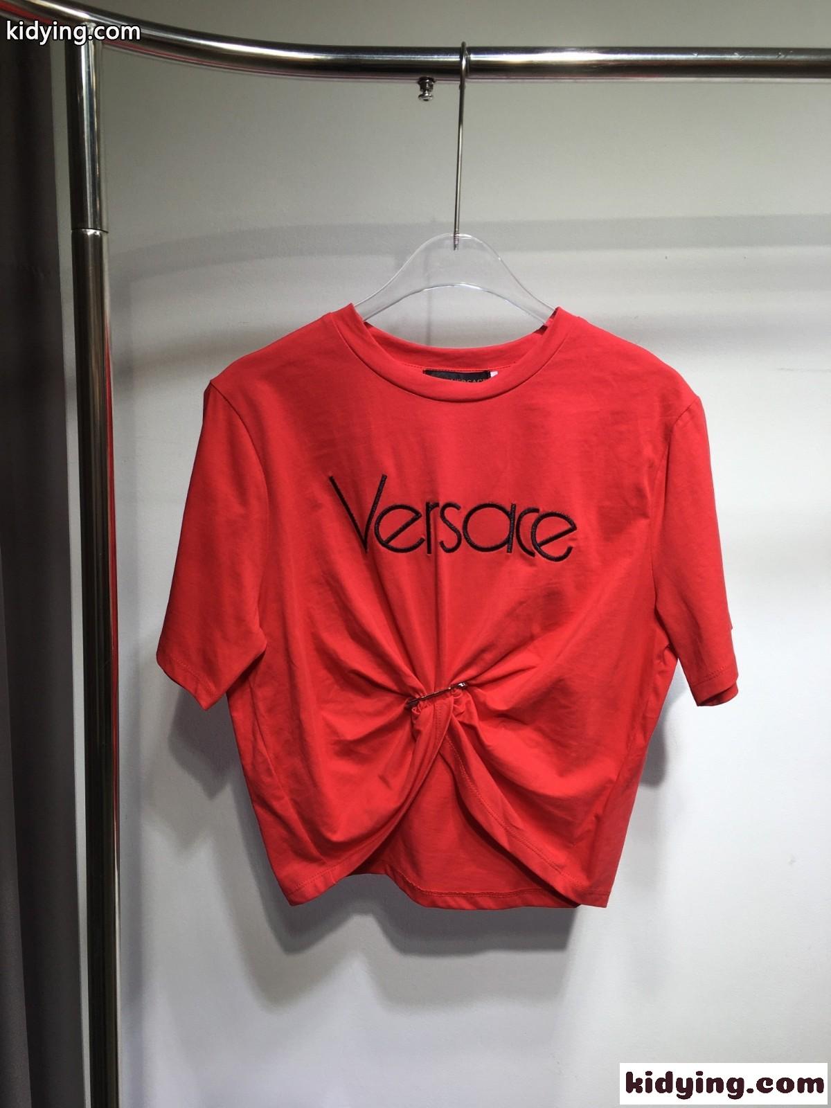 セーフティー ピン ロゴ 半袖Tシャツ ヴェルサーチェ Tシャツ コピー レッド-1
