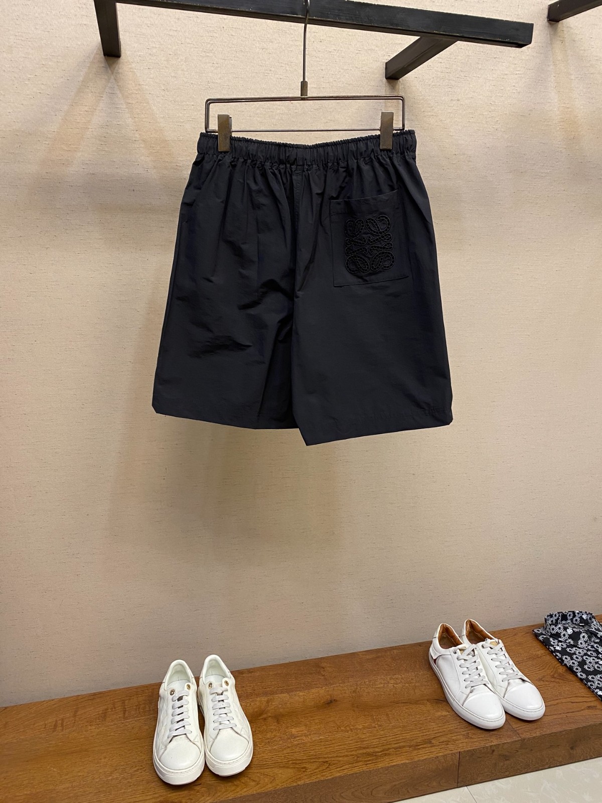 シンプル 合わせやすい ショートパンツ ロエベ パンツ 偽物 メンズ-2