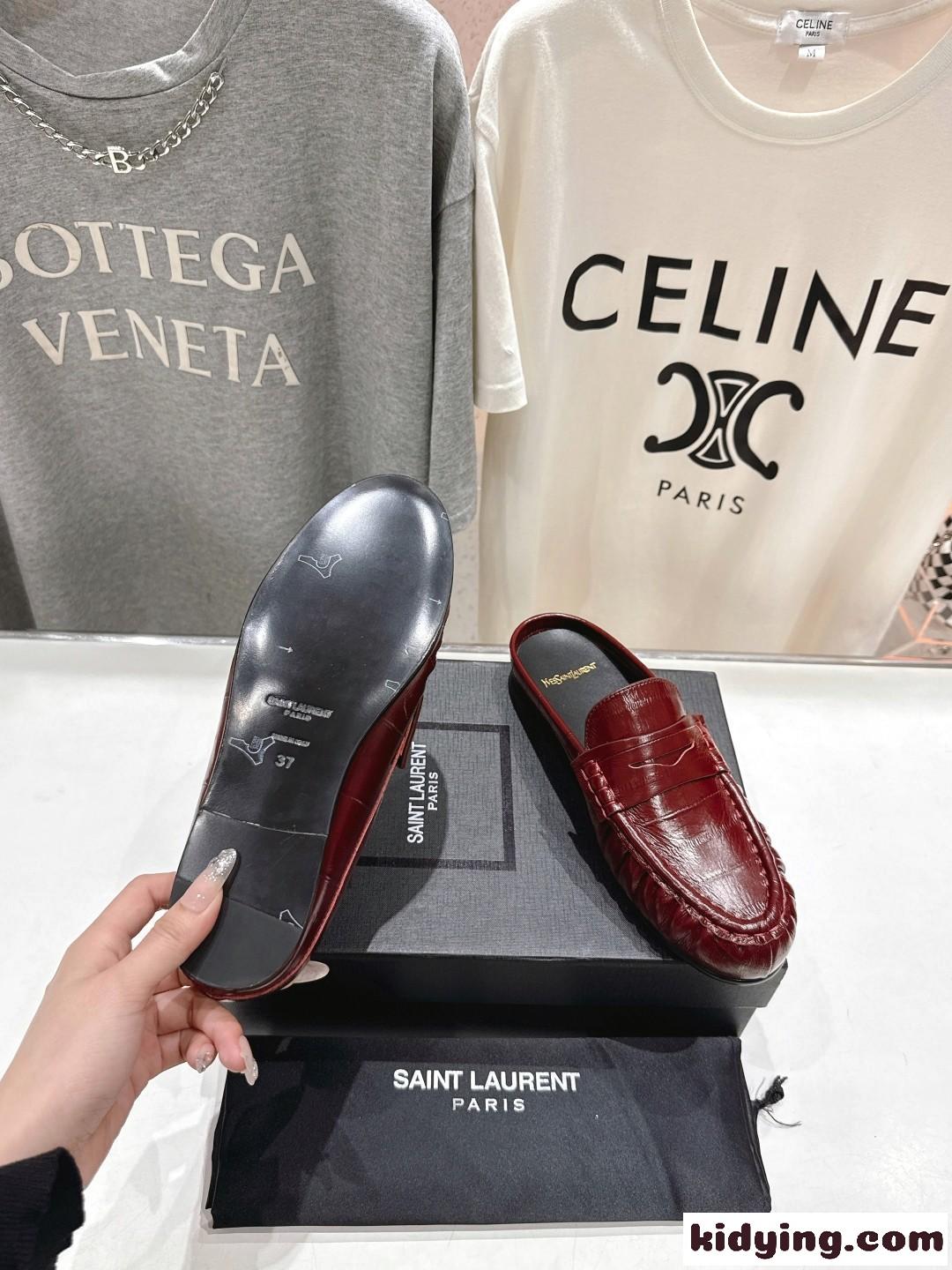クロコダイル型押しYSL ル ローファー イヴ・サンローラン レディースシューズ スーパーコピー レッド-4