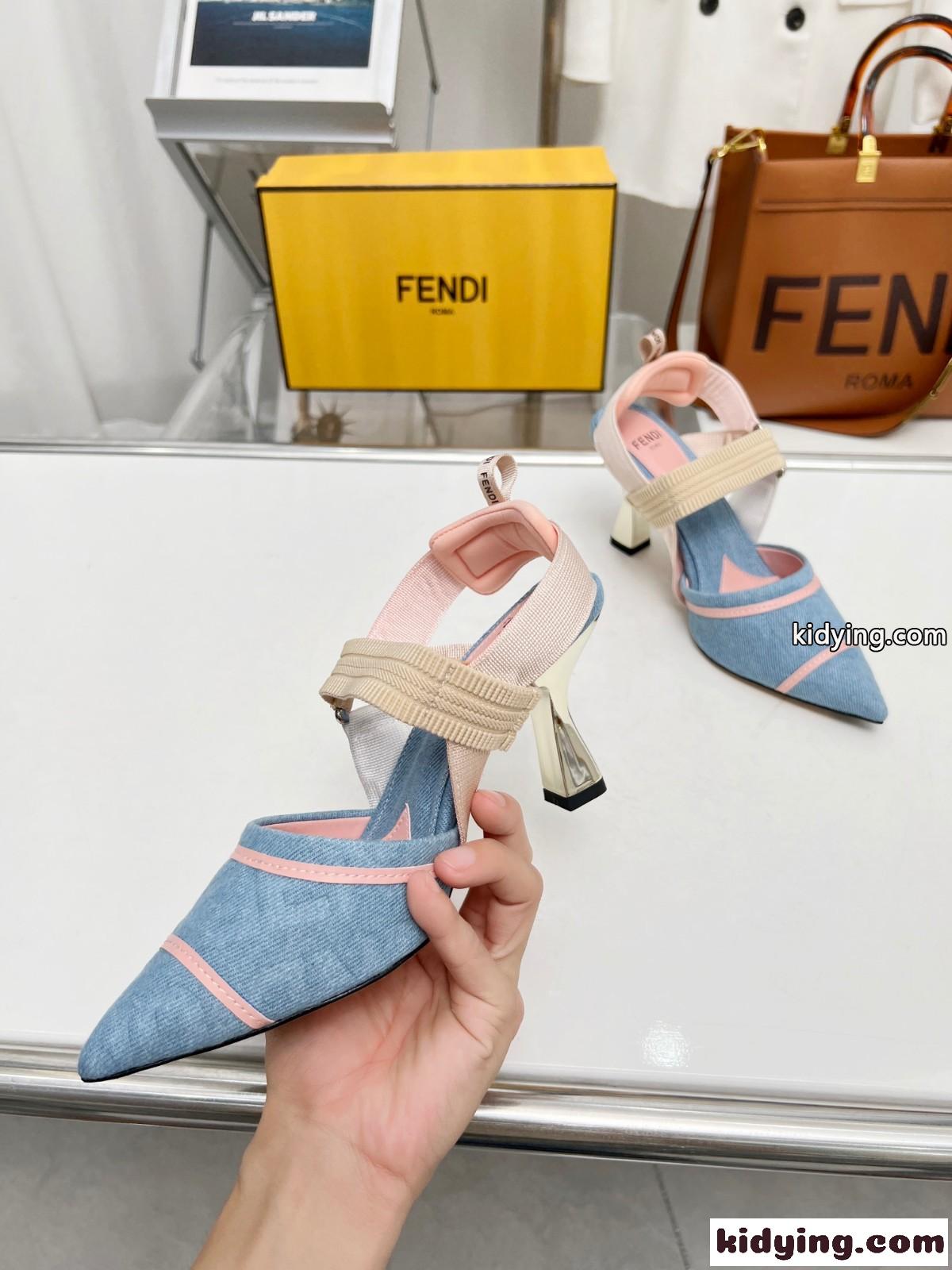 コリブリ スリングバックシューズ ハイヒール 刺繍 フェンディ サンダル コピー-1
