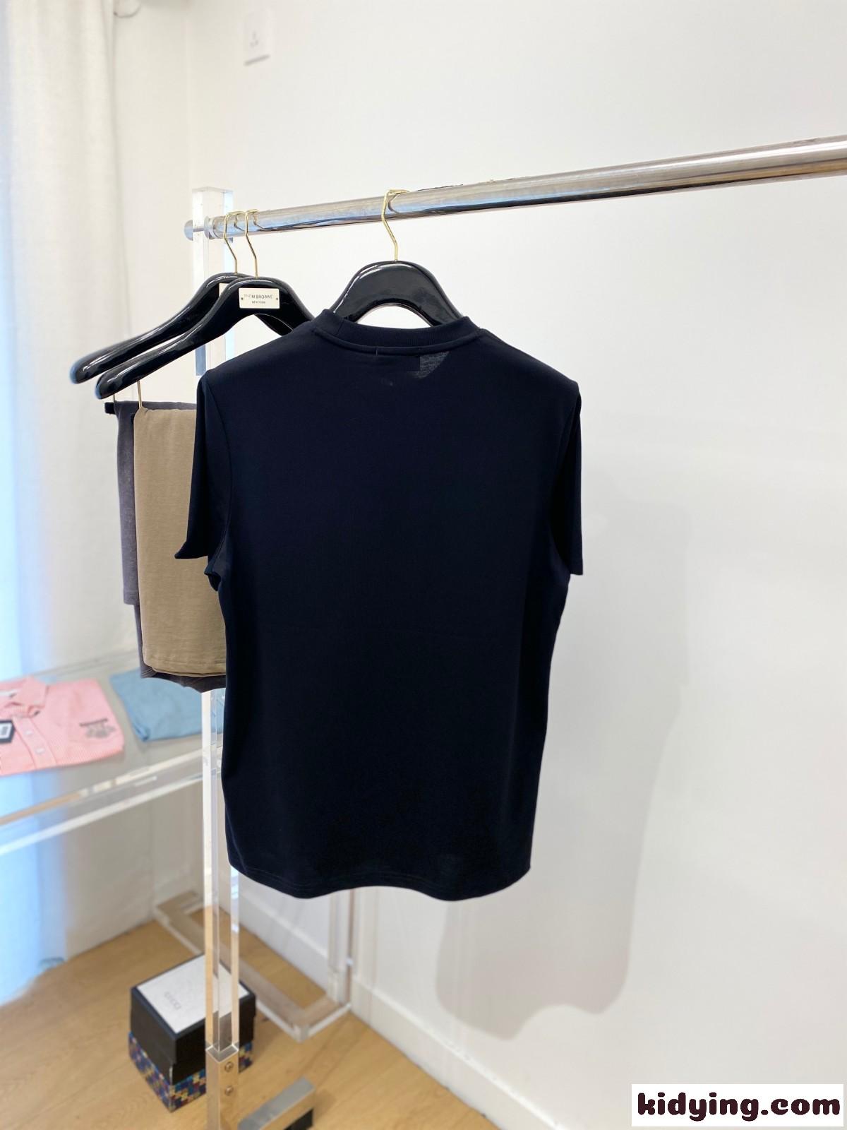 ベーシック ロゴプリント コットンTシャツ アルマーニ 半袖Tシャツ コピー ブラック-4