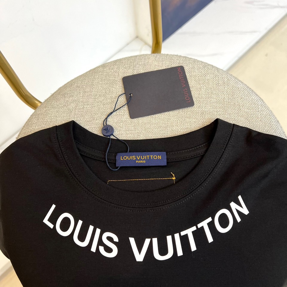 フロントロゴ クルーネック 半袖Tシャツ ルイ・ヴィトン Tシャツ 偽物 コットン ブラック-2