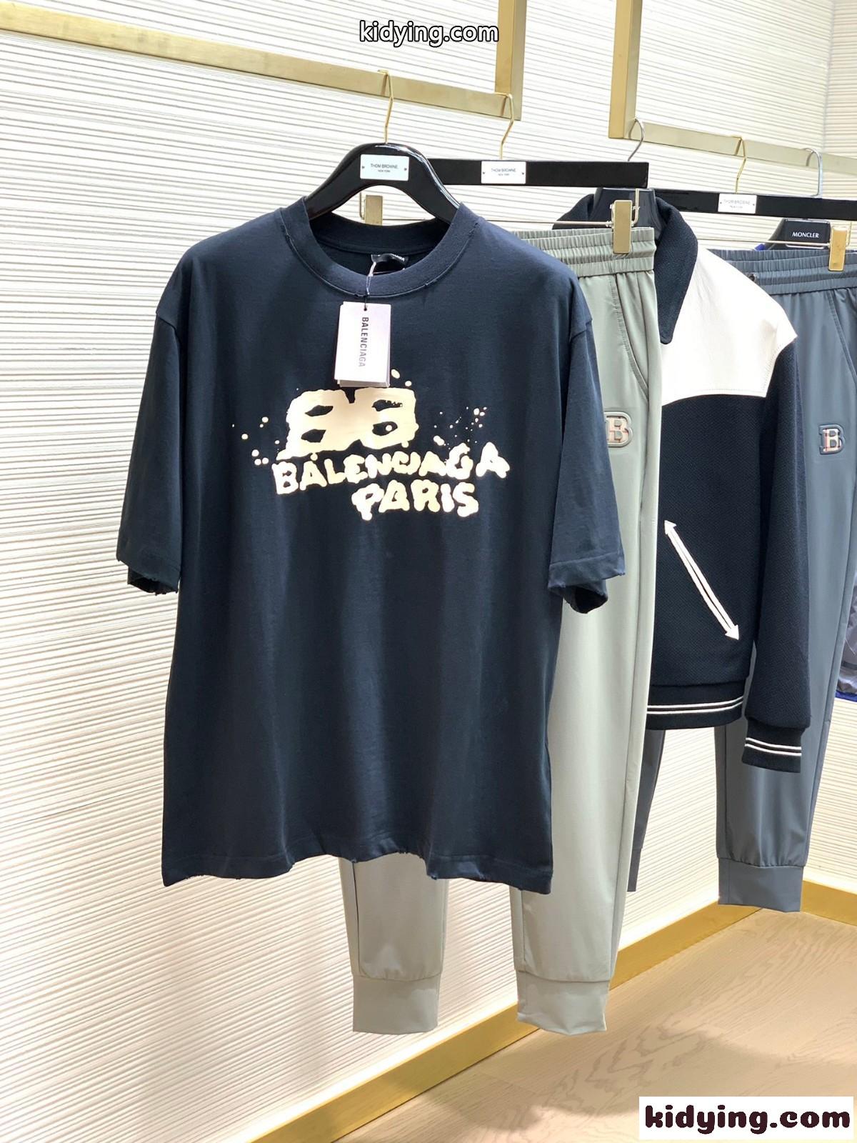 人気 カジュアル バレンシアガ Tシャツ コピー HAND DRAWN BB ICON 半袖Tシャツ-1