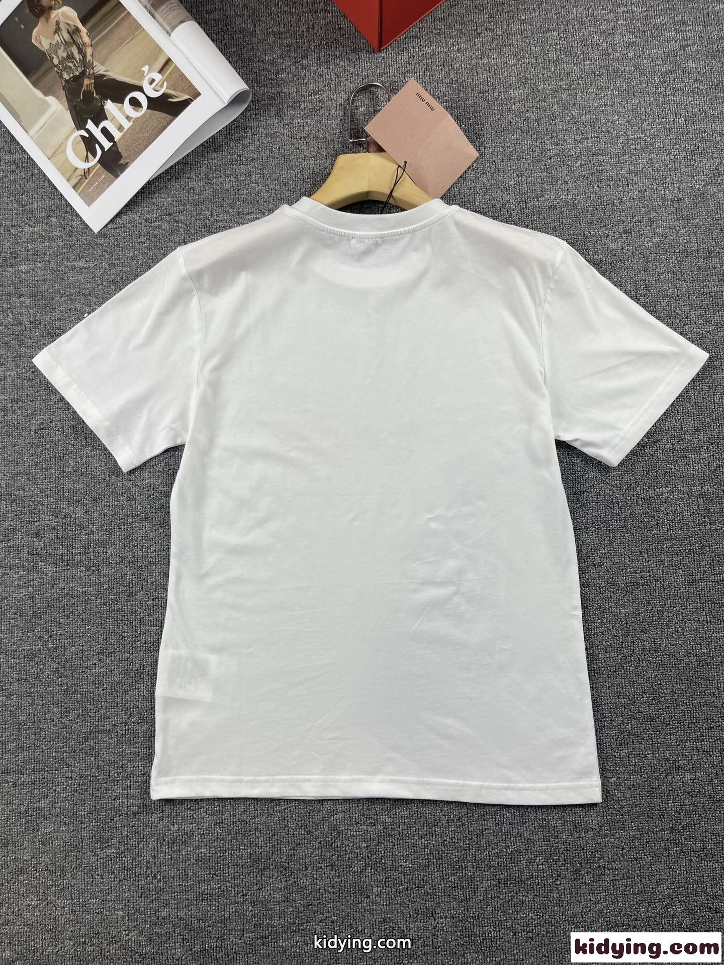 ベーシック おしゃれ プリント 着心地いい ミュウミュウ 半袖tシャツ コピー クルーネック 春夏 定番 ホワイト ブラック-2
