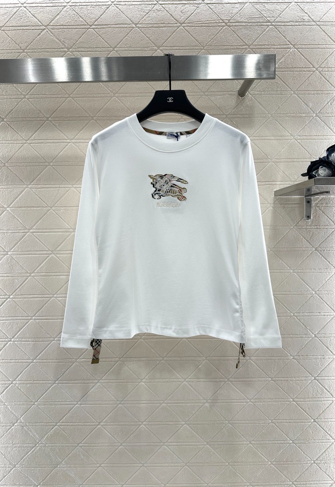 シンプル コットン ロゴ入り 長袖Tシャツ バーバリー Tシャツ コピー ホワイト-0