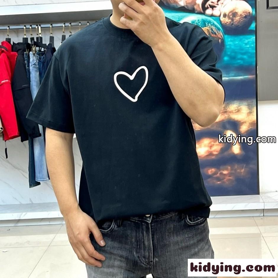ハート ロゴ 半袖Tシャツ バレンシアガ Tシャツ 偽物 クルーネック ブラック-0
