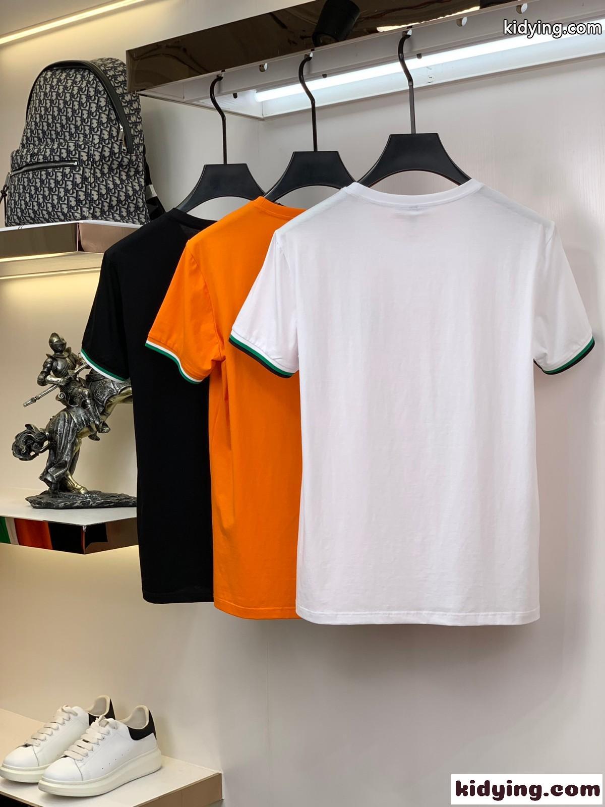 3色あり 春夏 薄手 クルーネック モンクレール tシャツ コピー 半袖 ストレッチ 柔らかい 着心地いい-2