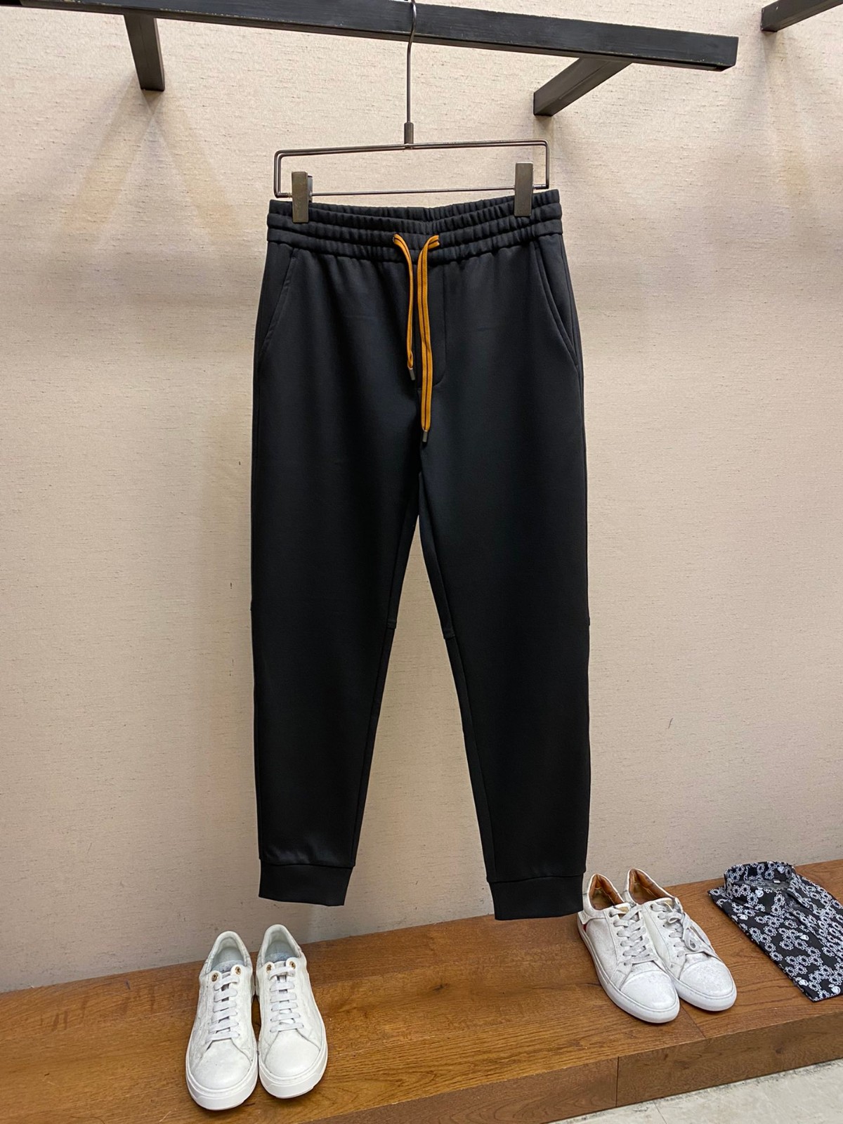 カジュアル エルメネジルド・ゼニア パンツ コピー メンズ スウェットパンツ-1