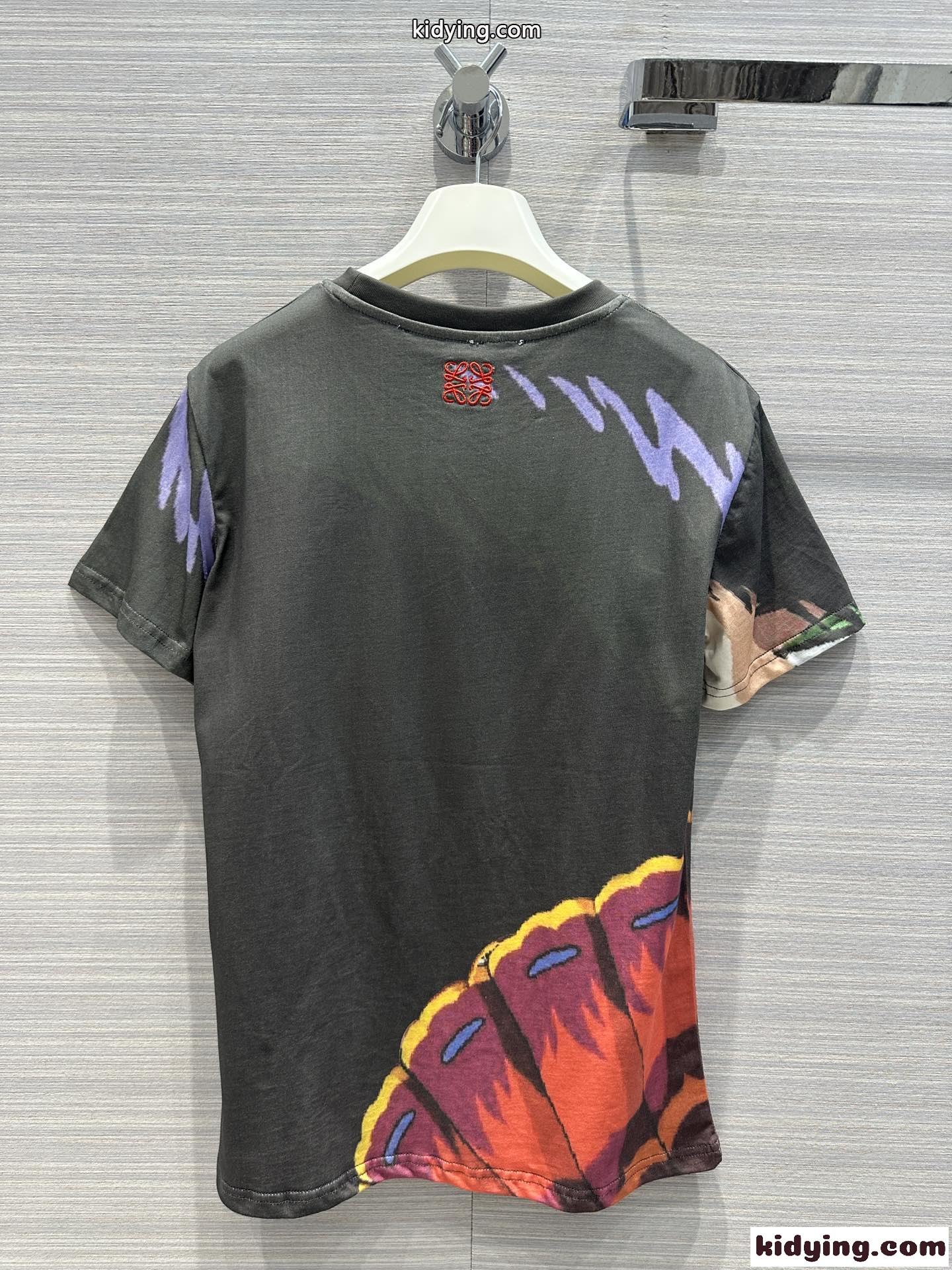 LOEWE × ハウルの動く城 クルーネック 半袖Tシャツ ロエベ Tシャツ コピー コットン-4