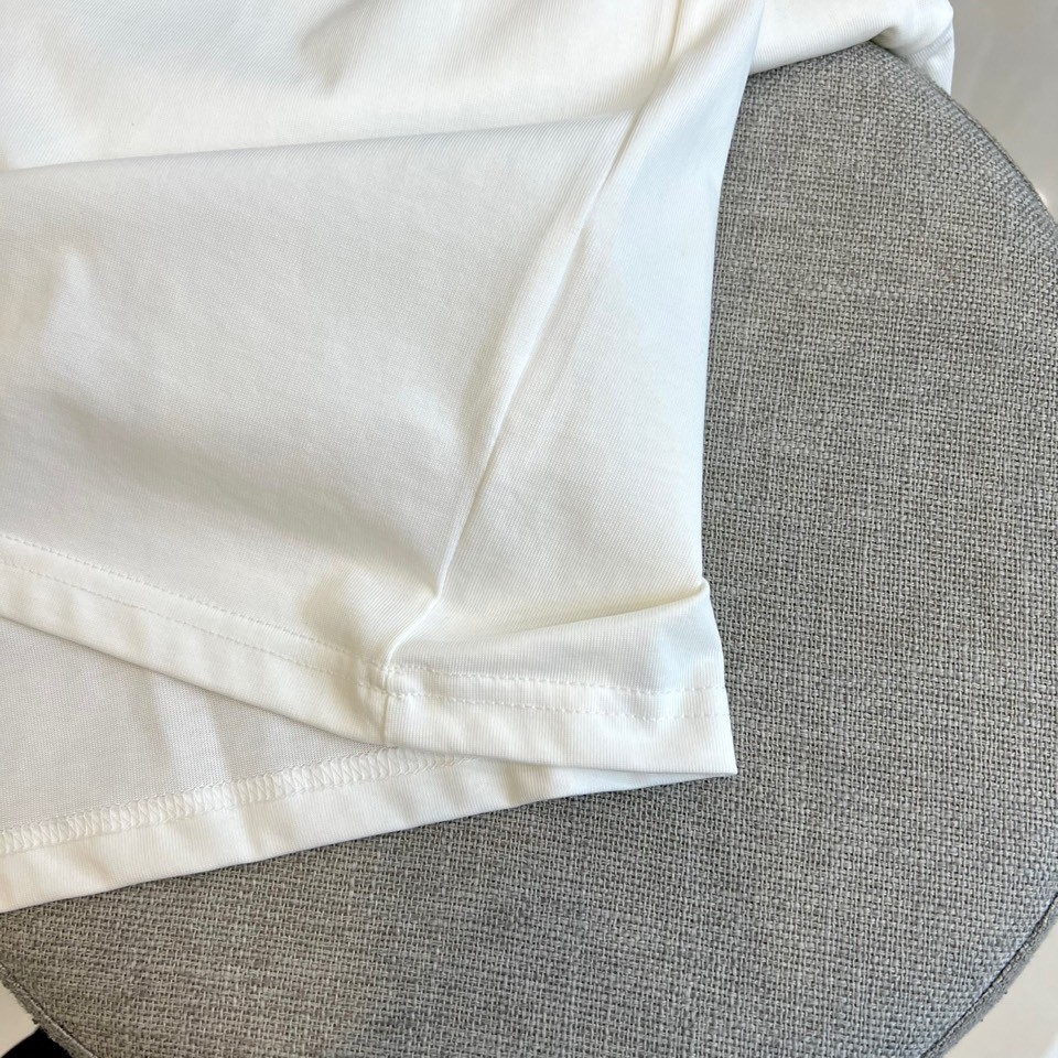 シンプル 洗練された ロゴ刺繍 クルーネック バーバリー Tシャツ 偽物 半袖トップス ホワイト-4