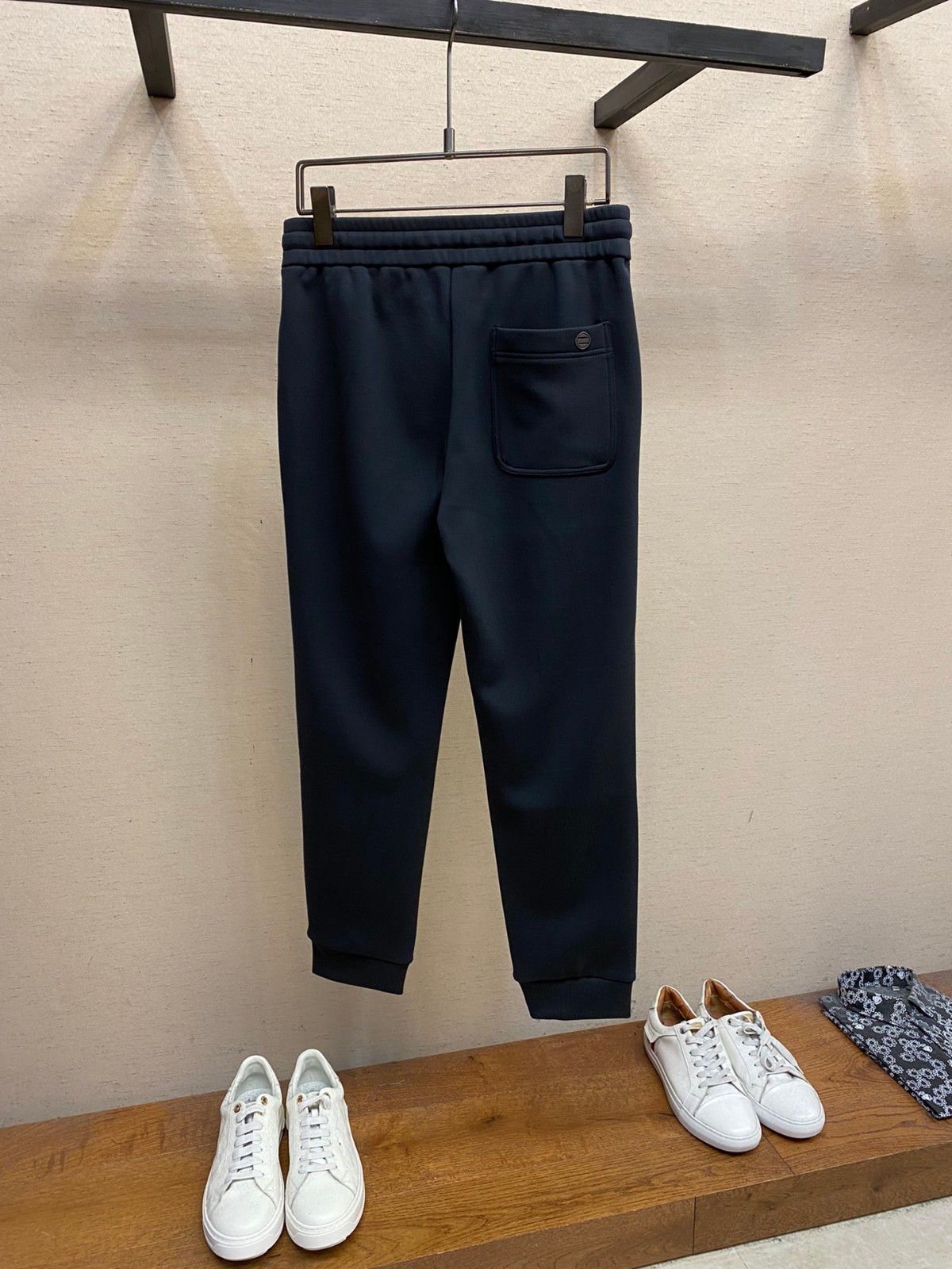 メンズ カジュアル スウェットパンツ エルメネジルド・ゼニア パンツ コピー-1