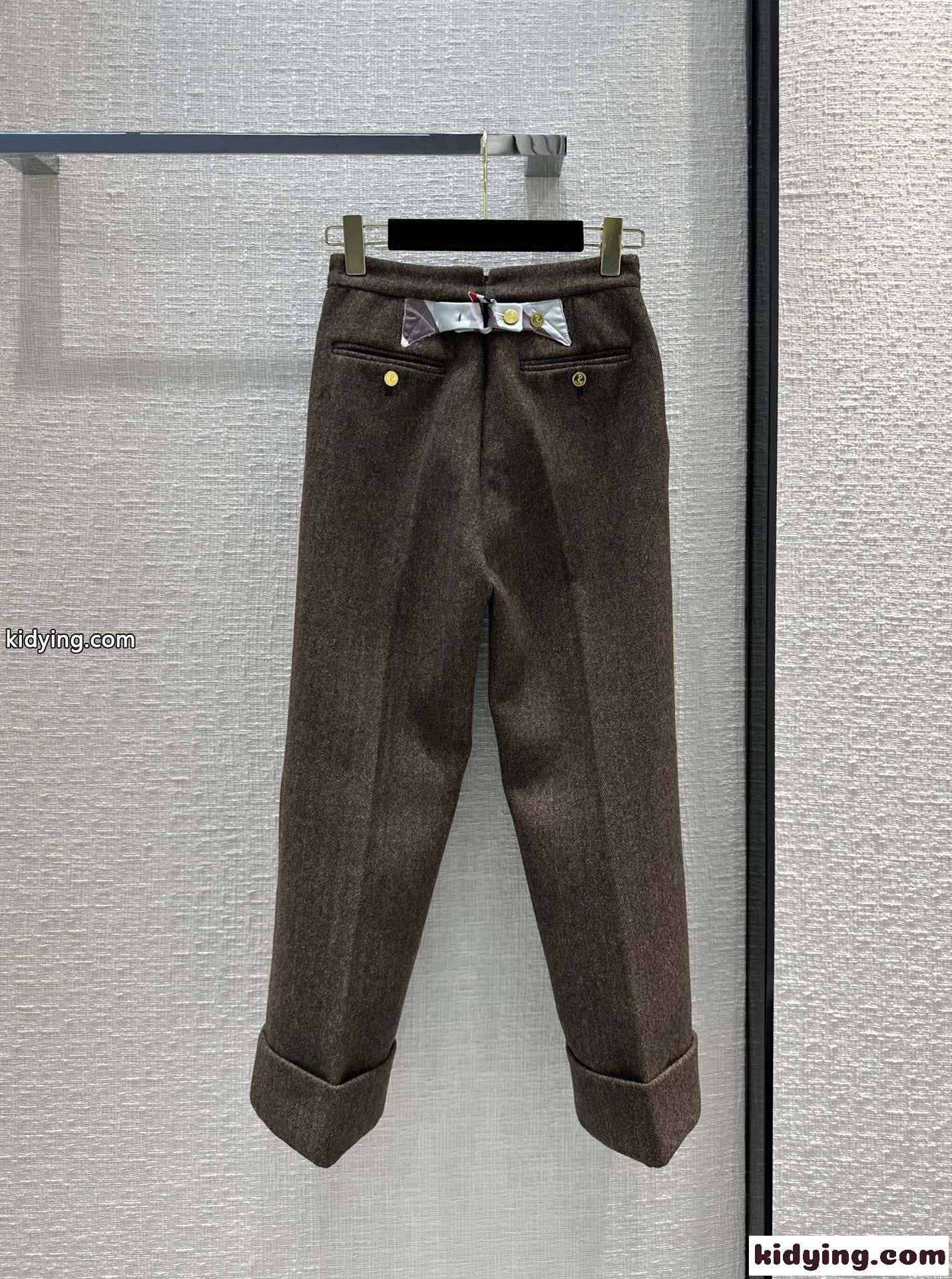 ヘリンボーン ウール クラシック バックストラップ スラックス トムブラウン パンツ コピー-4
