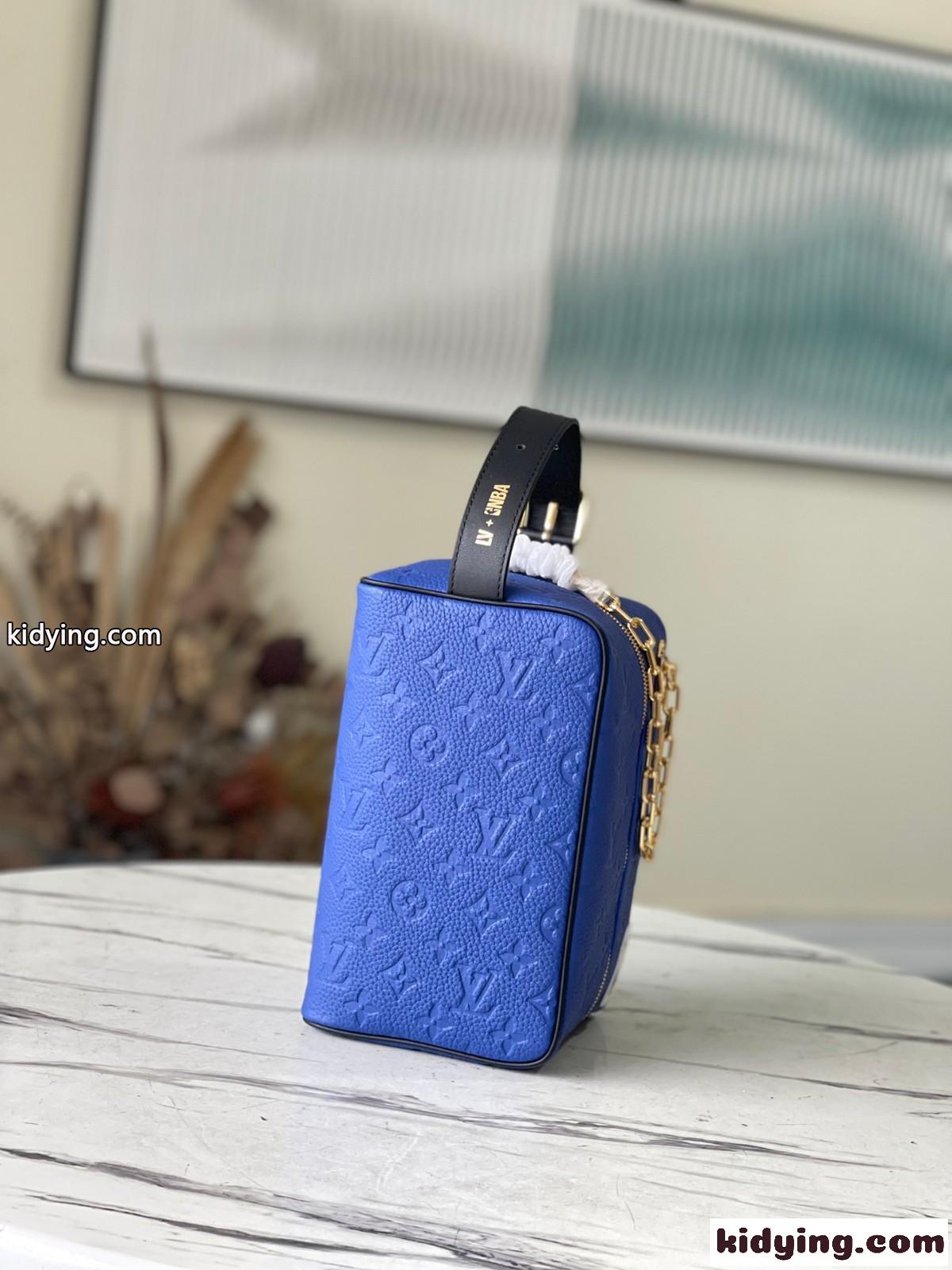 LVxNBA 第3弾 エンボス モノグラム ルイ・ヴィトン バッグ コピー M21106 カバン-3