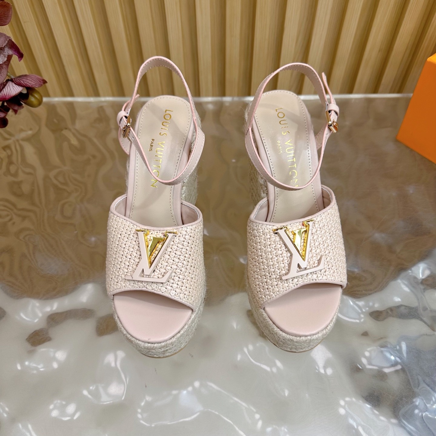 春夏新作～LV マレ サンダル ルイ・ヴィトン スーパーコピー ピンク-0