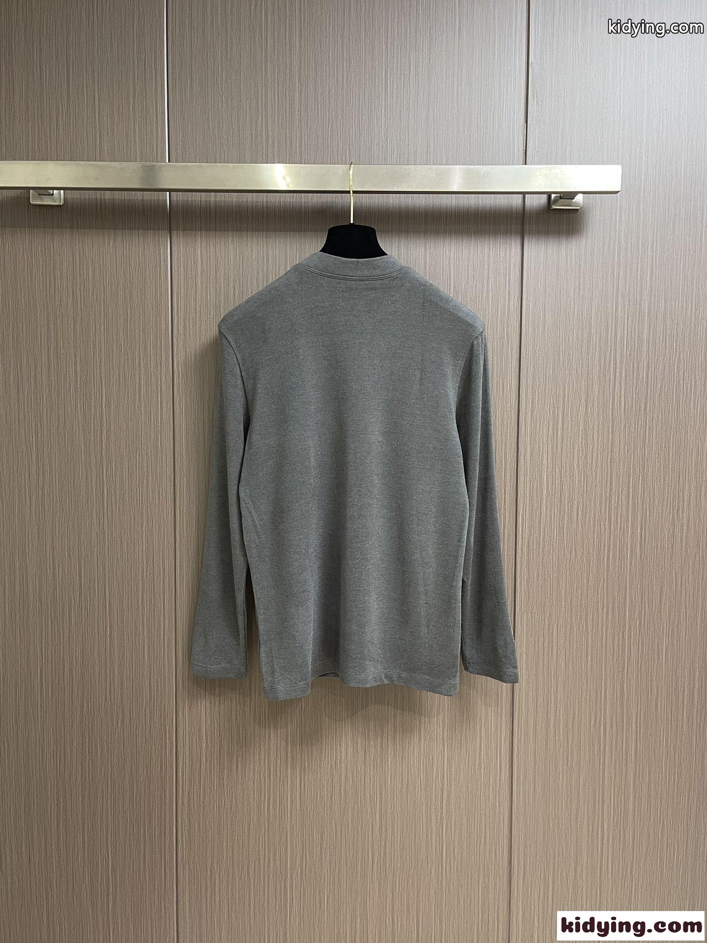 シンプル 合わせやすい クルーネック プラダ Tシャツ コピー 長袖Tシャツ-2