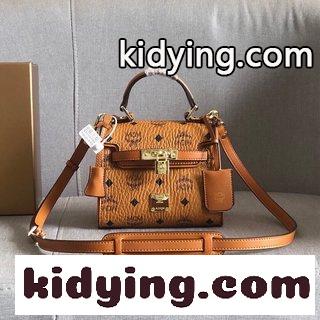 Kellyケリーmini斜めがけバッグはMCMデザインの長い歴史と伝統を表現している エムシーエム カバン コピー-4