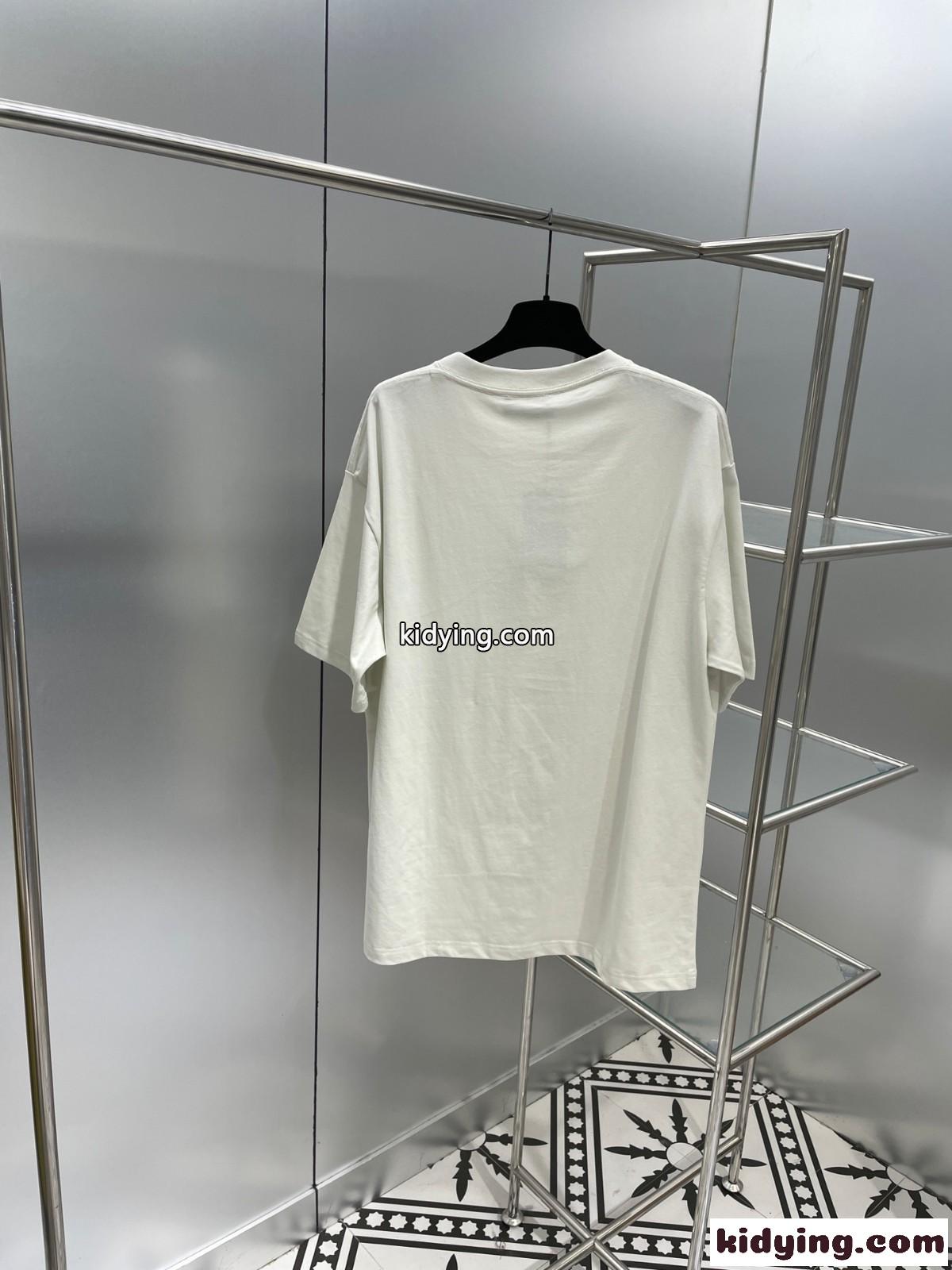 男女兼用 今季大人気 ビッグシルエット ロゴ 刺繍入り バレンシアガ 半袖tシャツ コピー クルーネック-1