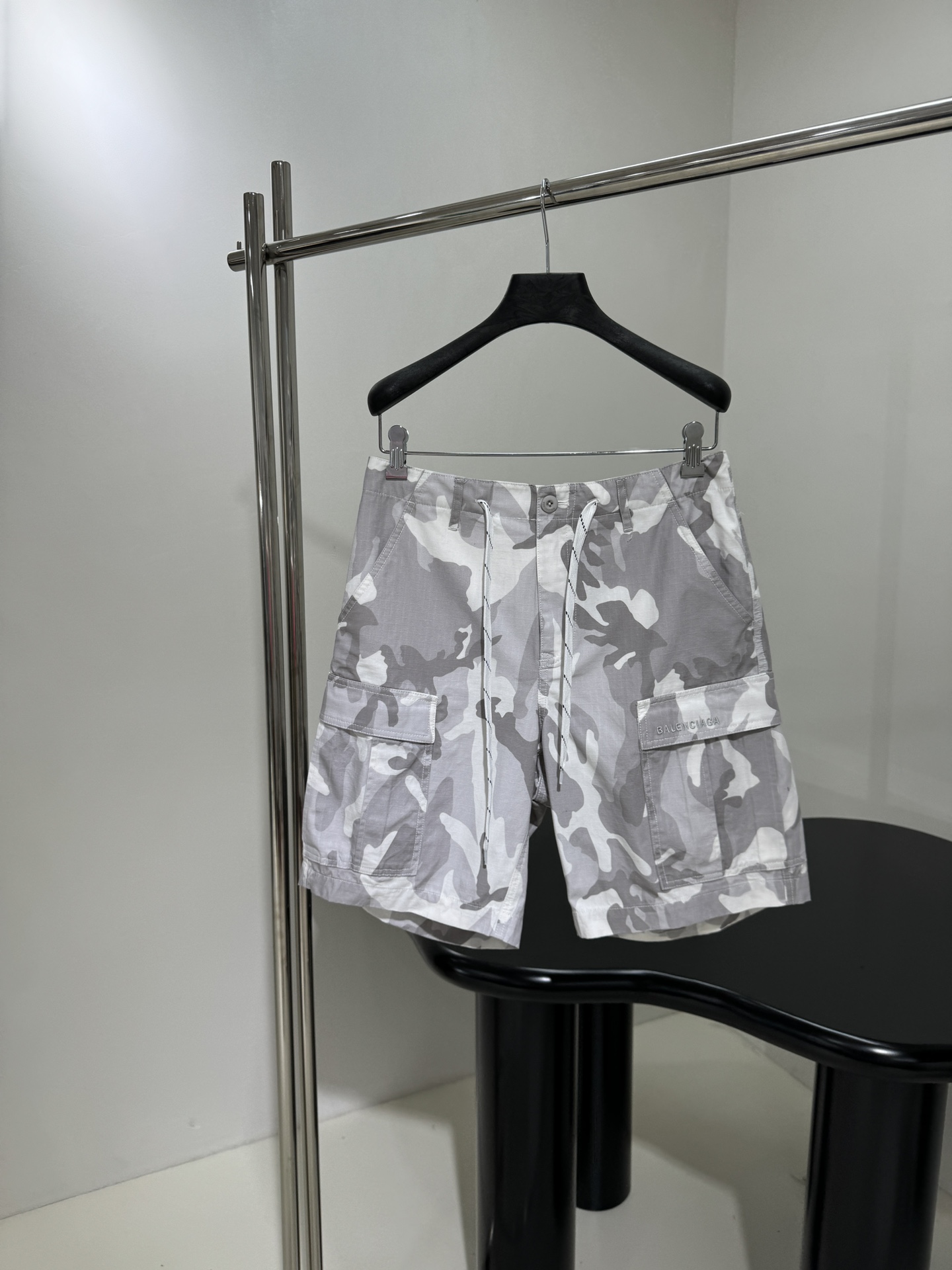 夏新作 balenciaga ズボンコピー ショットパンツ 純綿 カジュアル シンプル 男女兼用 プリント ホワイト-0