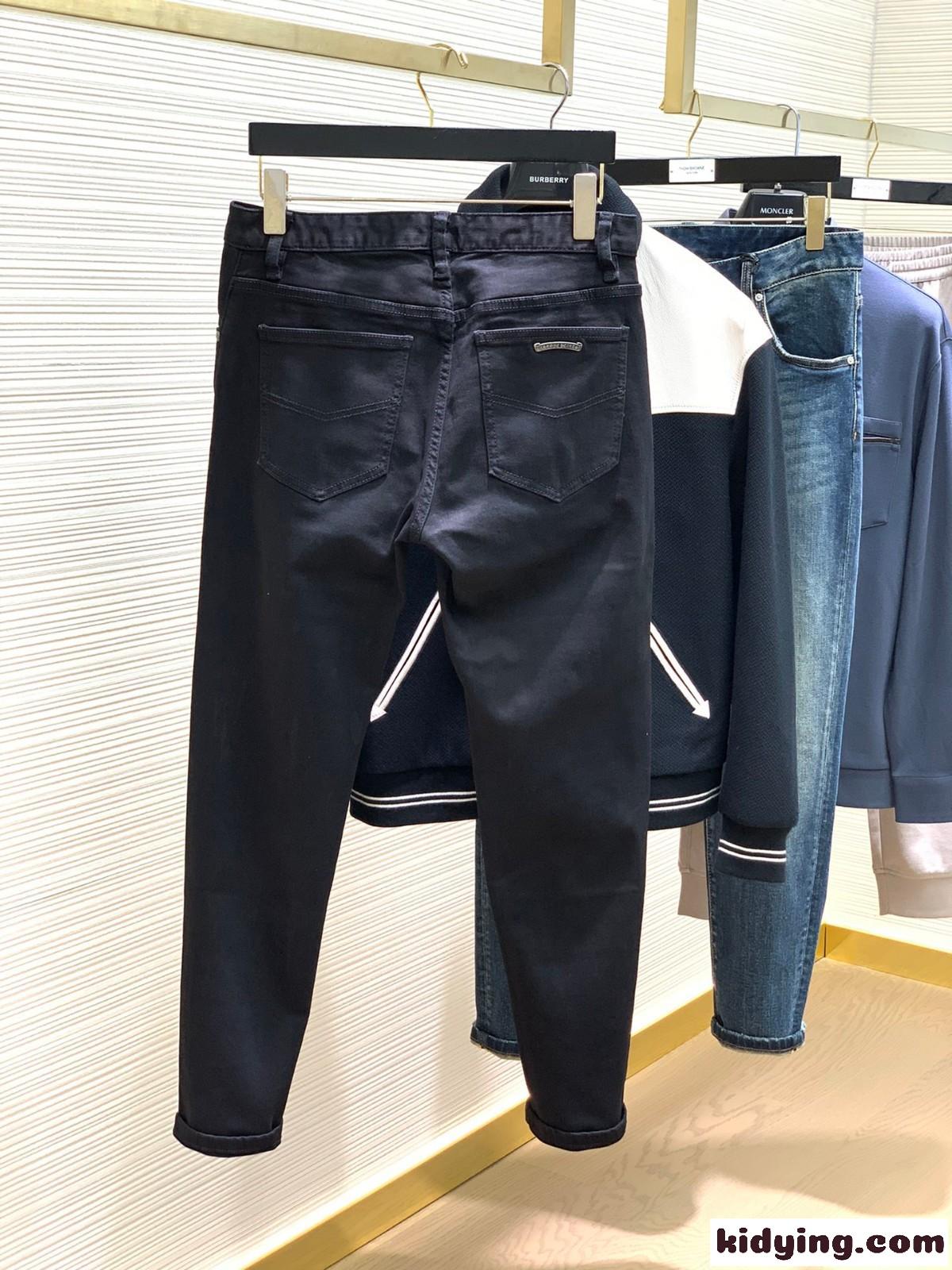 合わせやすい おしゃれ カジュアル クロムハーツ ジーンズ コピー メンズ デニムパンツ-4