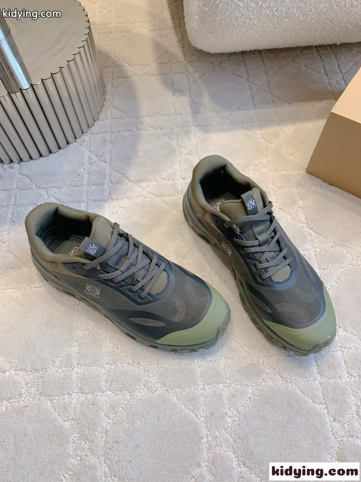 LOEWE X ON&クラウドベンチャー 2.0 ロゴ入りコラボスニーカー ロエベ スーパーコピー-1