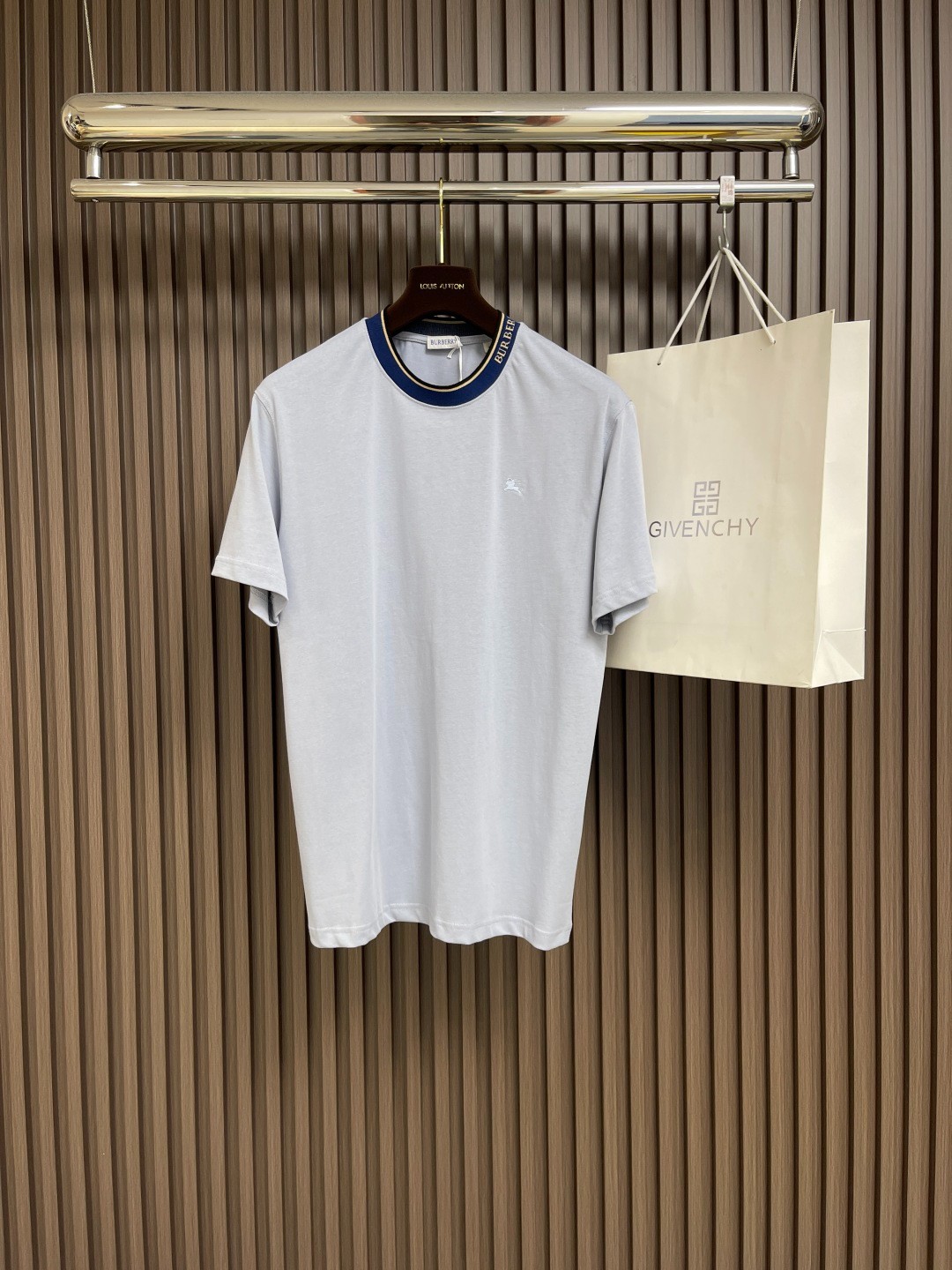 カジュアル おしゃれ 半袖Tシャツ バーバリー Tシャツ コピー クルーネック ライトブルー-0