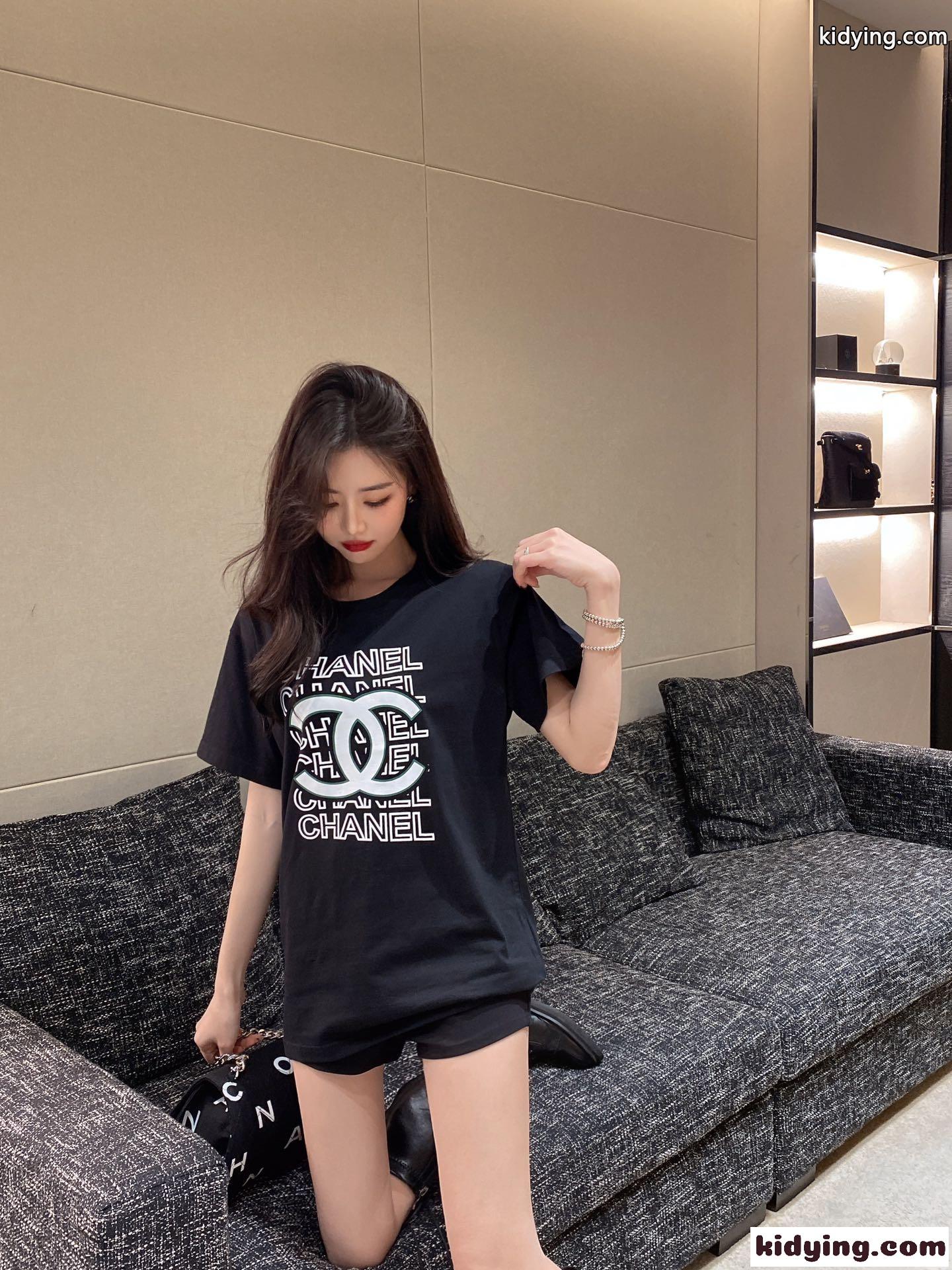 定番 合わせやすい ロゴ プリント ゆったり 着心地いい シャネル Tシャツ レディース コピー 着痩せ 人気-2