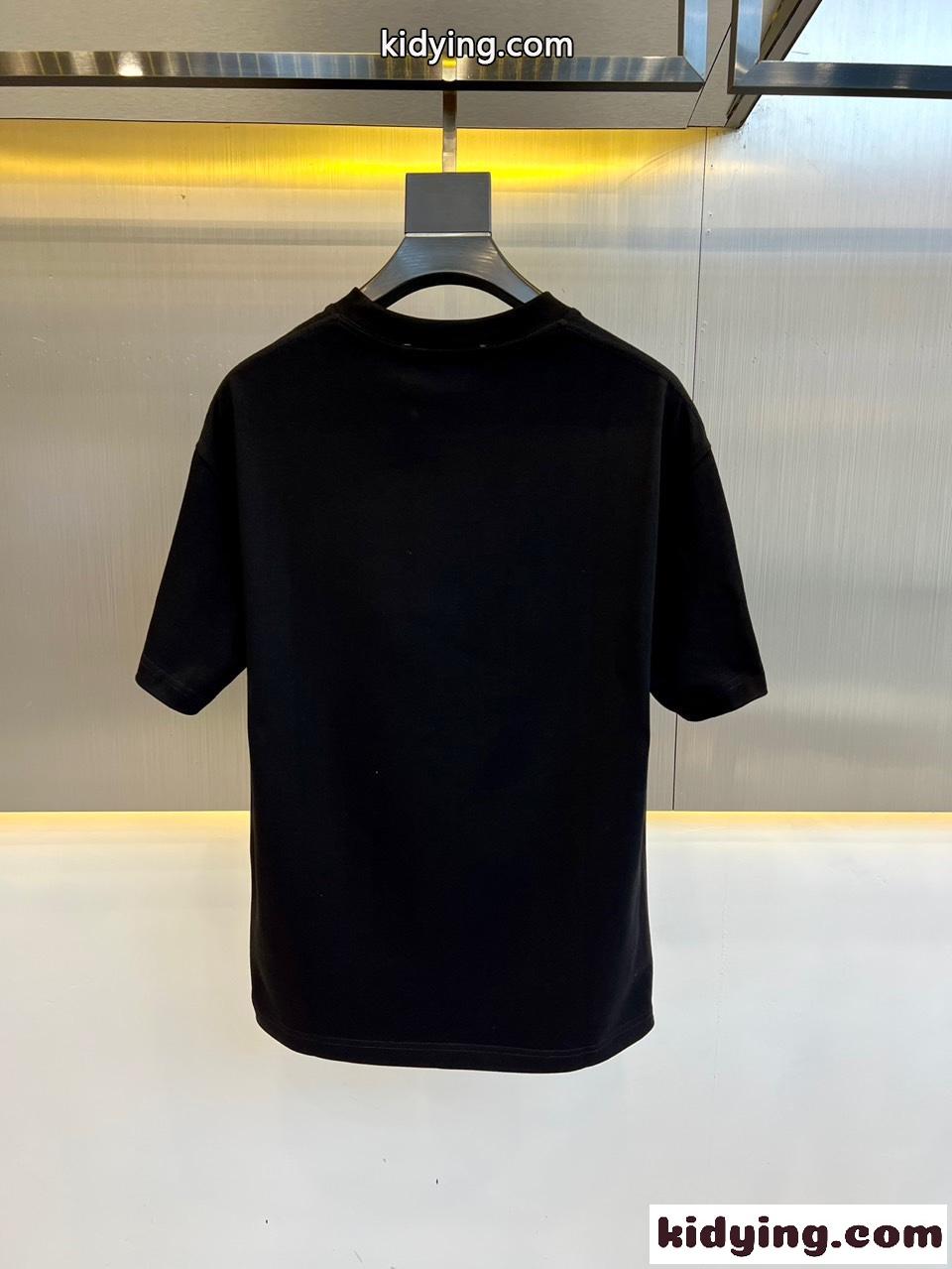 グッチ Tシャツ コピー シンプル 合わせやすい 半袖Tシャツ ブラック-3