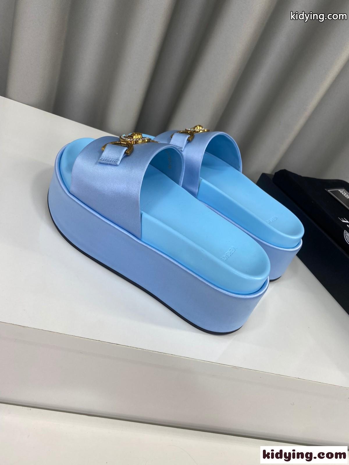 メデューサ プラットフォームサンダル 厚底 ヴェルサーチェ サンダル コピー ブルー-1