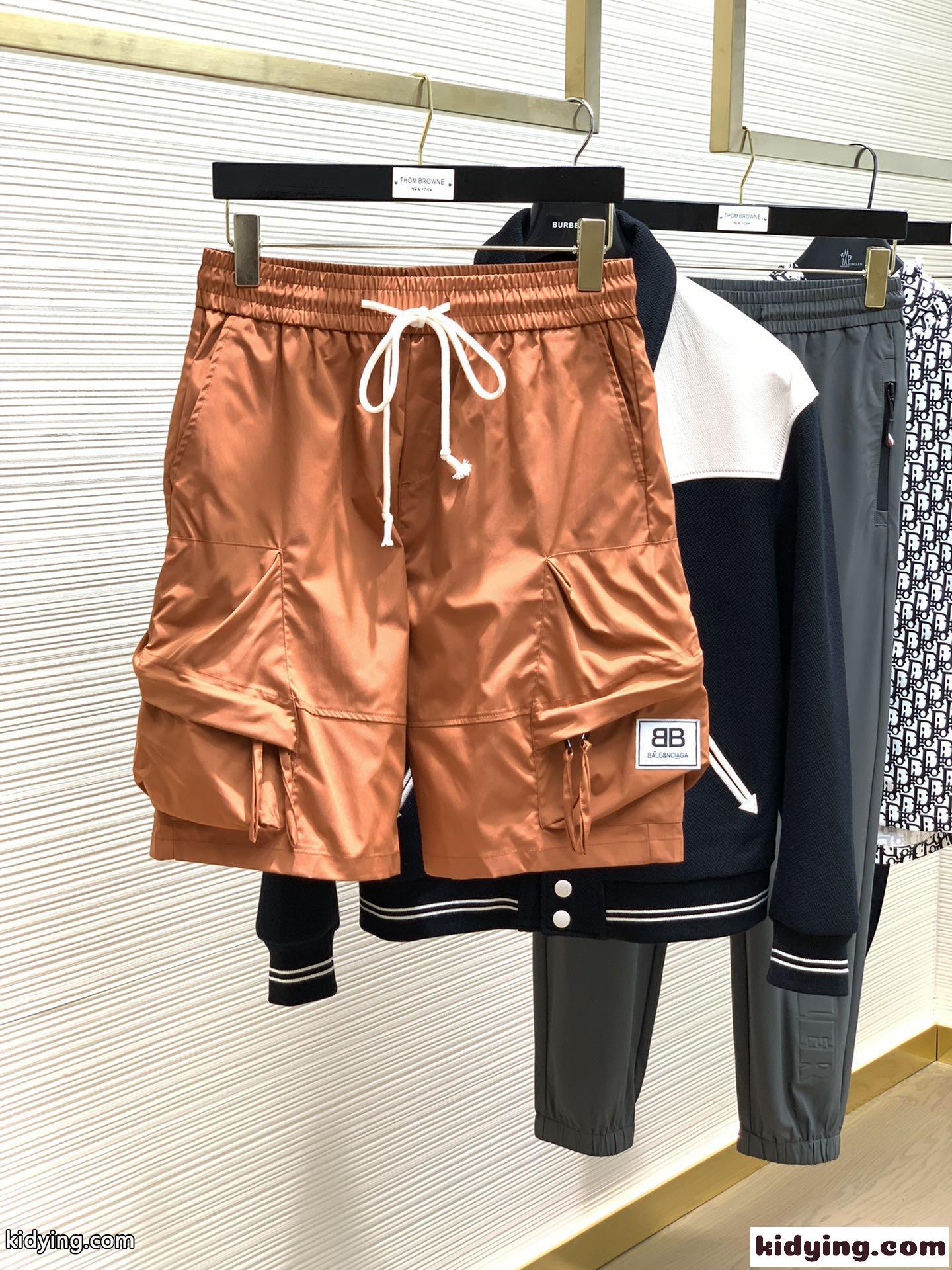 かっこいい バレンシアガ パンツ コピー 合わせやすい 定番 快適 ロゴ メンズ ショートパンツ-0