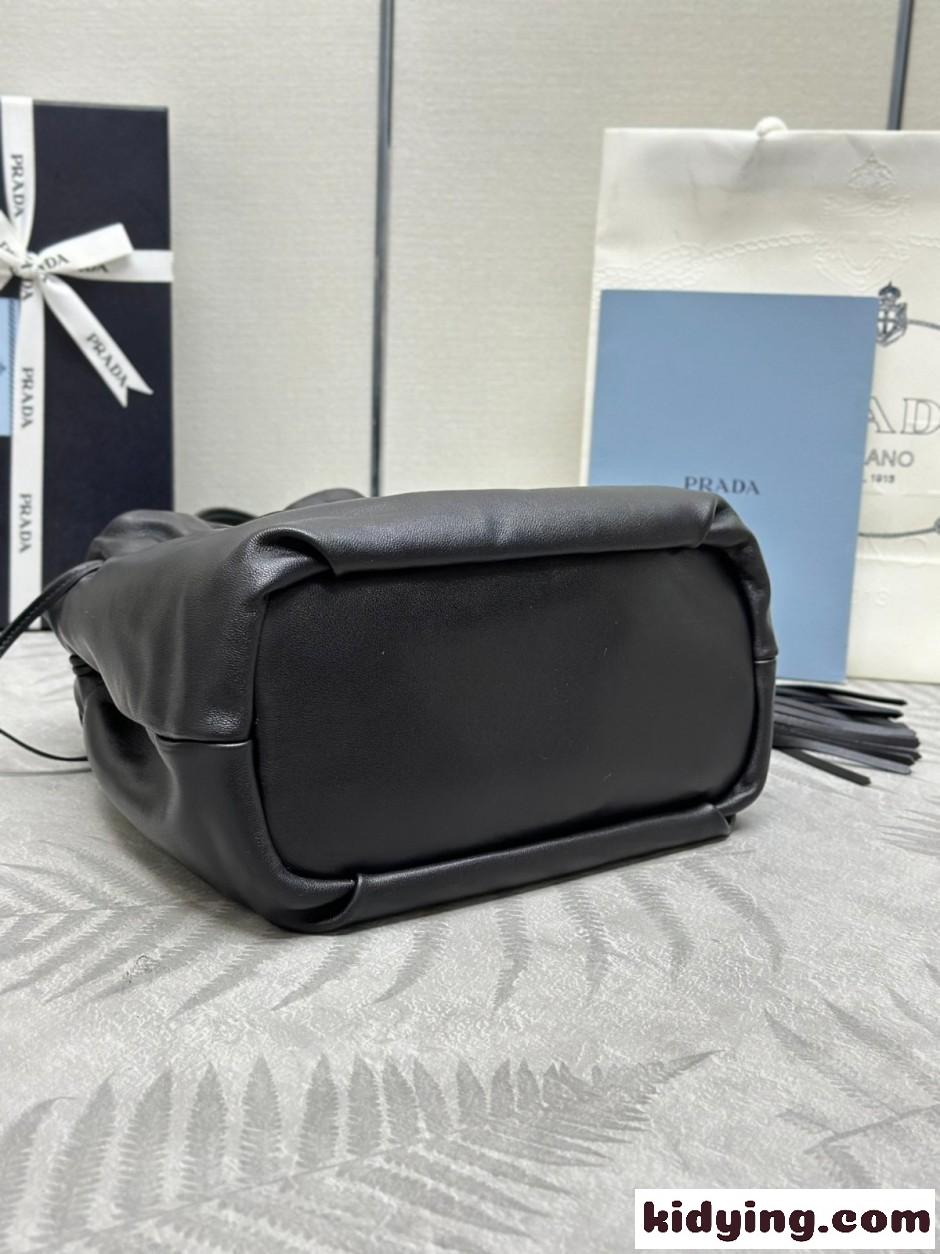 プラダ スーパーコピー ナッパレザー ショルダーバッグ 1BG541 ブラック-3