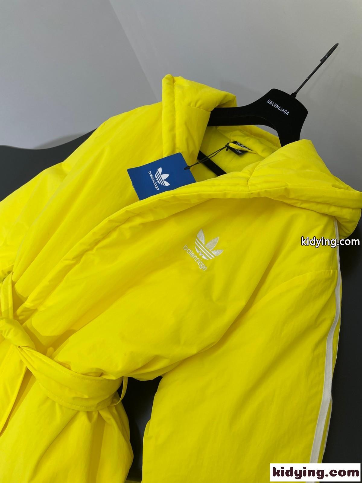BALENCIAGA x ADIDAS 中綿入り フード付き ロング バレンシアガ ダウンジャケット コピー イエロー-0
