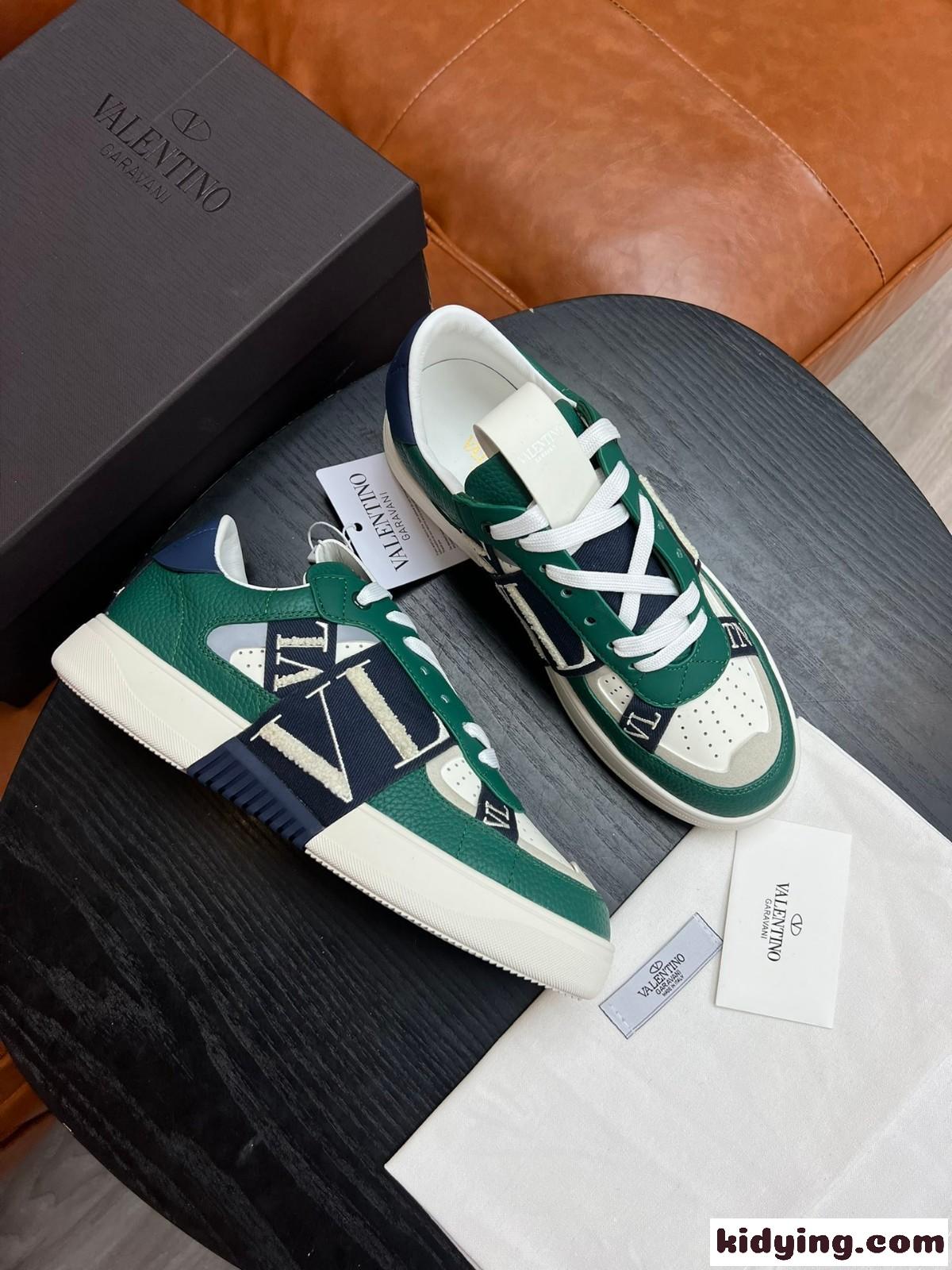 人気 おしゃれ ヴァレンティノ VLTN カーフスキン ロートップ スニーカー コピー メンズシューズ-5