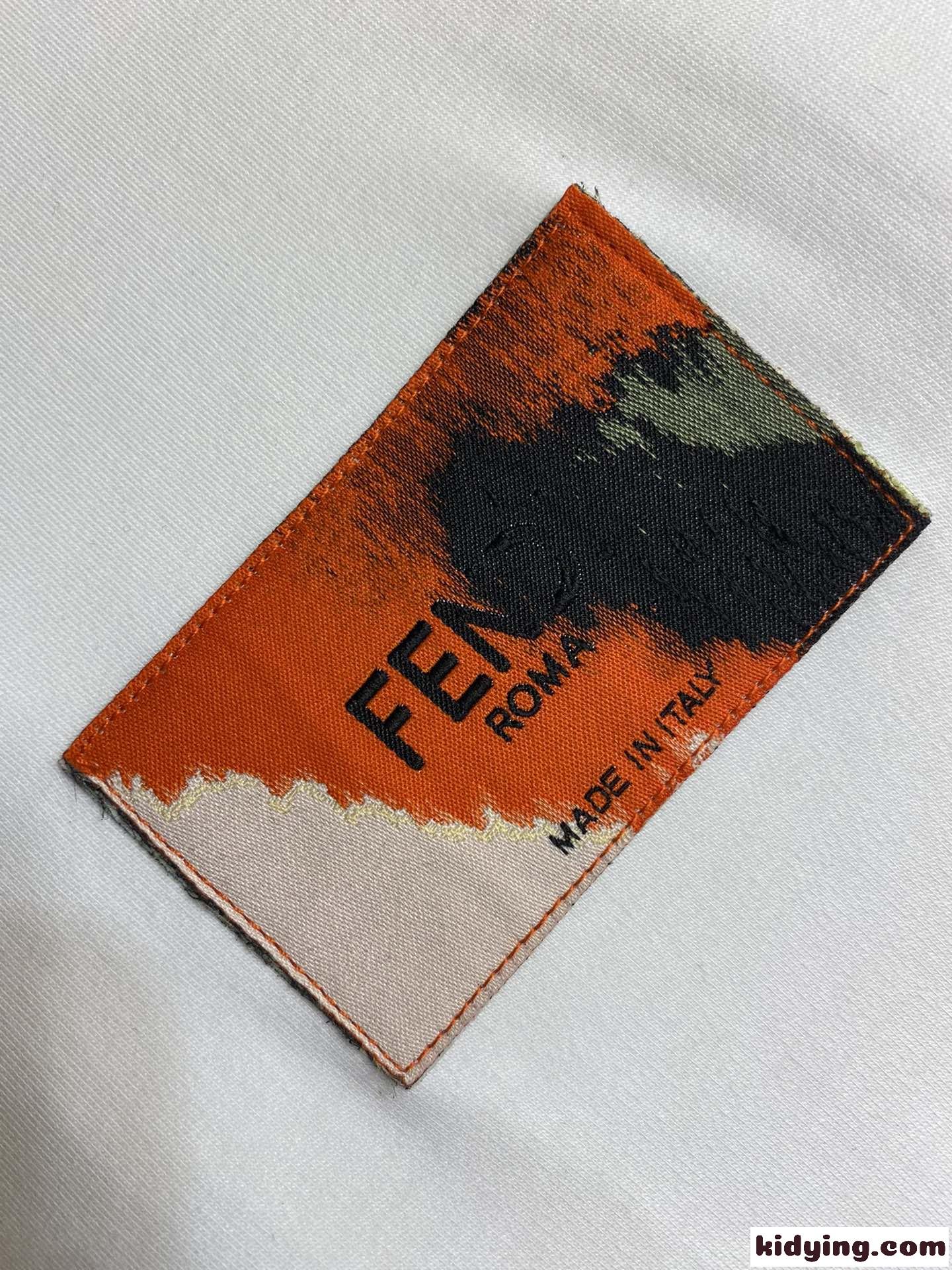 ベーシック 合わせやすい クルーネック フェンディ Tシャツ コピー 半袖 トップス-2