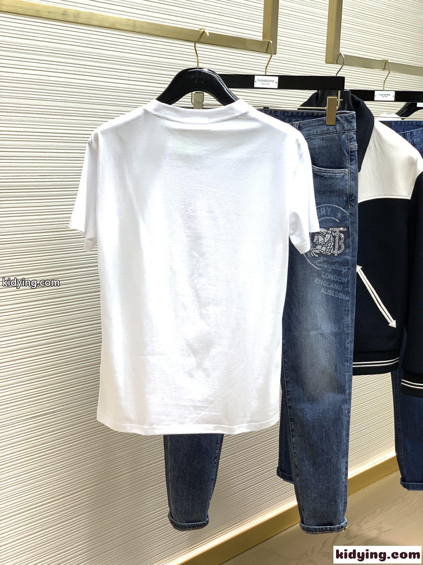 フェンディ Tシャツ コピー 半袖 トップス マルチカラーロゴ入り クルーネック-4