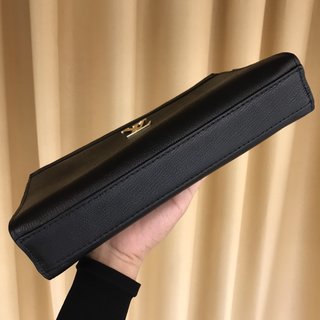 ルイヴィトンのカバン コピー Lvハンドバックv家の最新のクリップバッグは容量が大きくて 手持ちのバッグは元の製品の版質です-4
